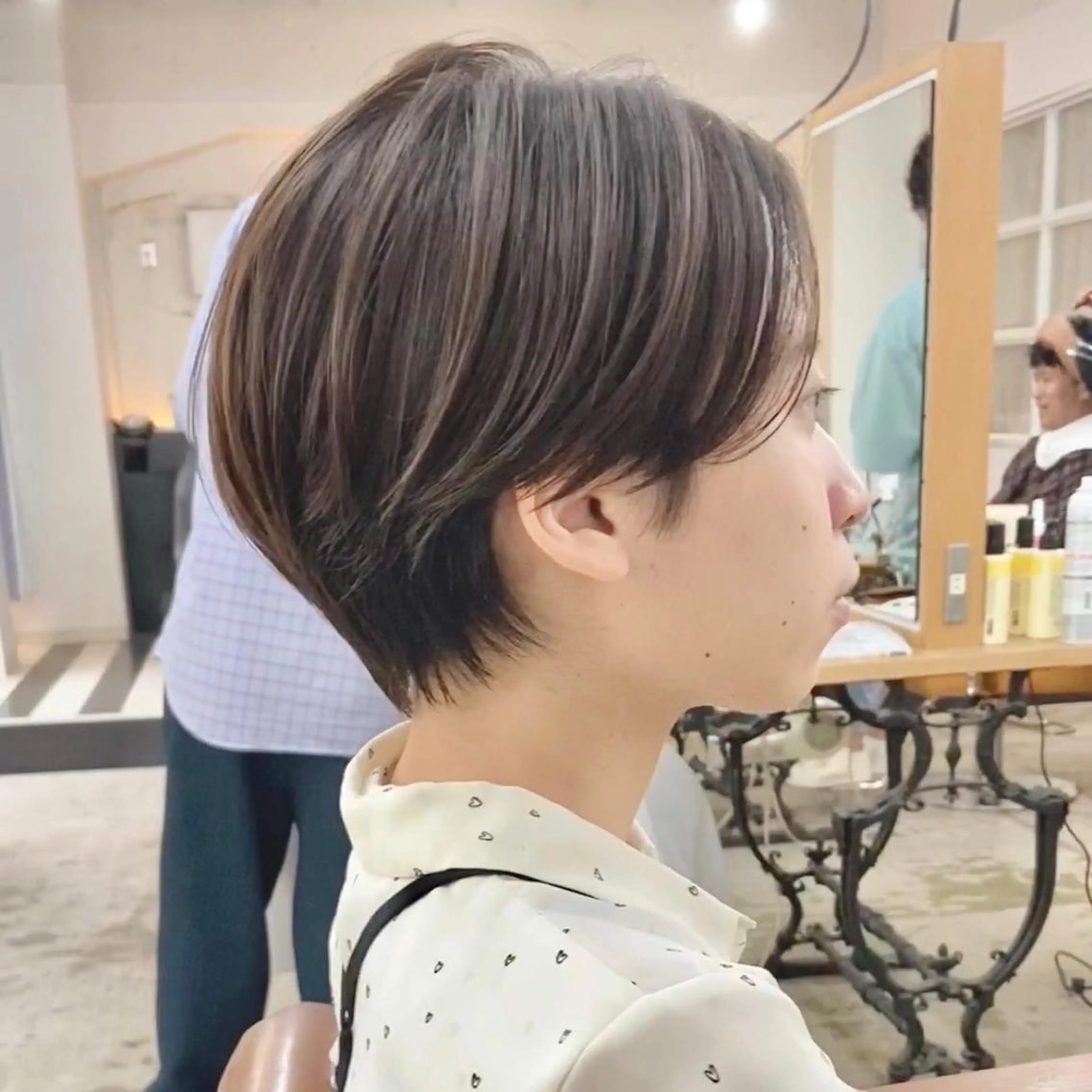ショート カラー ハンサムショート ハイライトカラー ハイライト ショートヘア SALOWIN 横浜 8F所属・ショートヘア、ボブ こやさん　コヤマのヘアスタイル