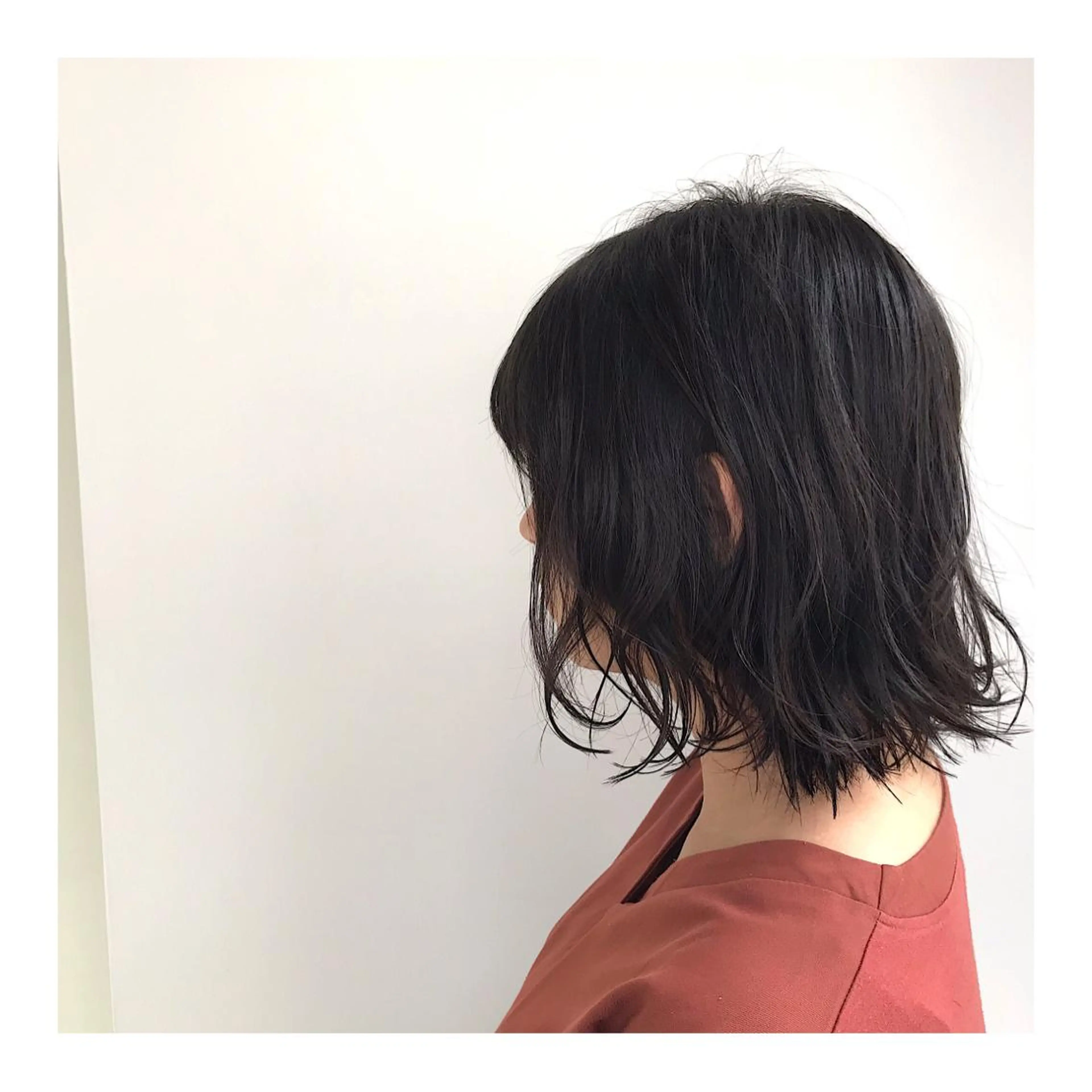 ミディアム 30代からの大人 ショートのヘアスタイル