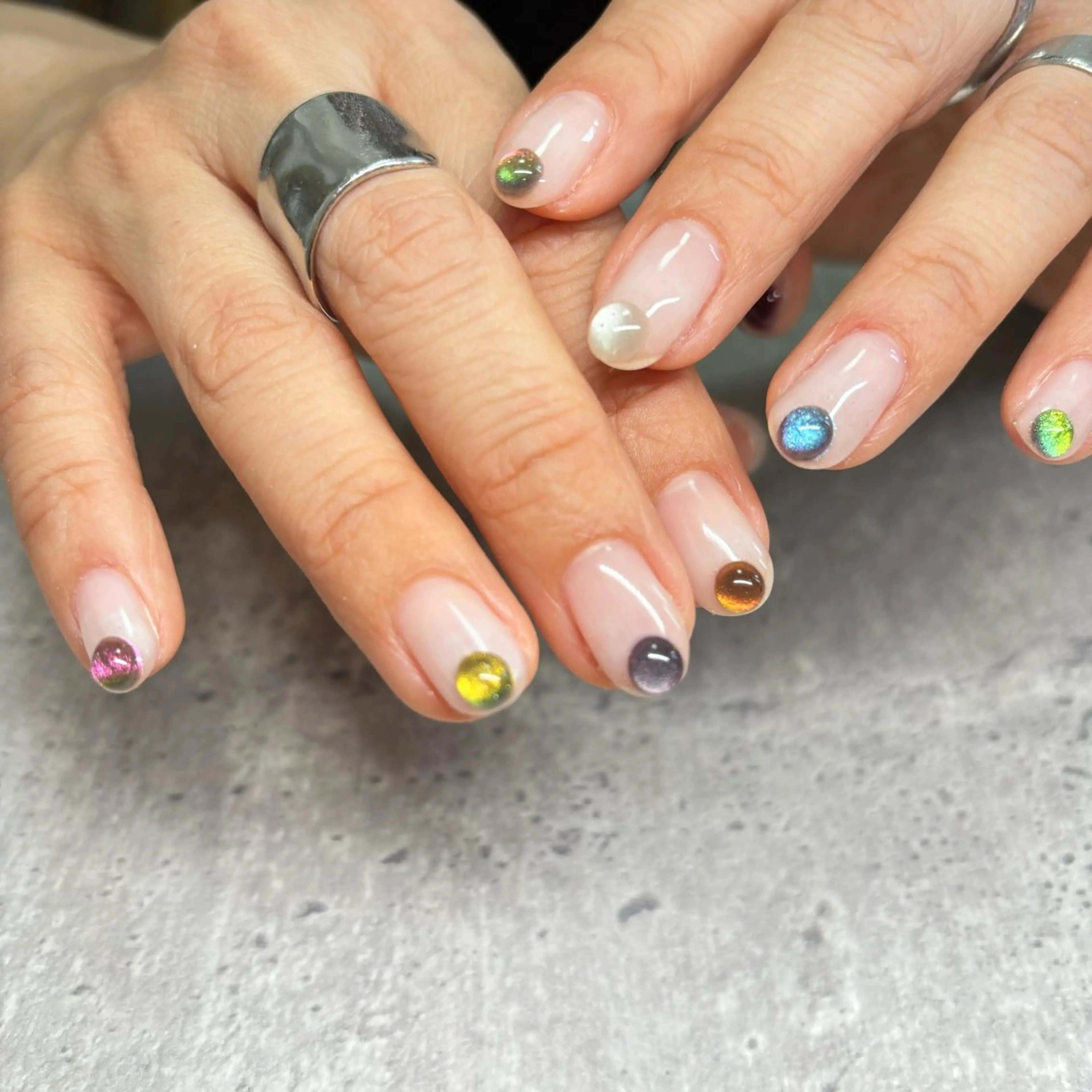 ネイル ビー玉ネイル ハンドネイル RE💟N.NAIL ラテン系お姉さんのネイルデザイン