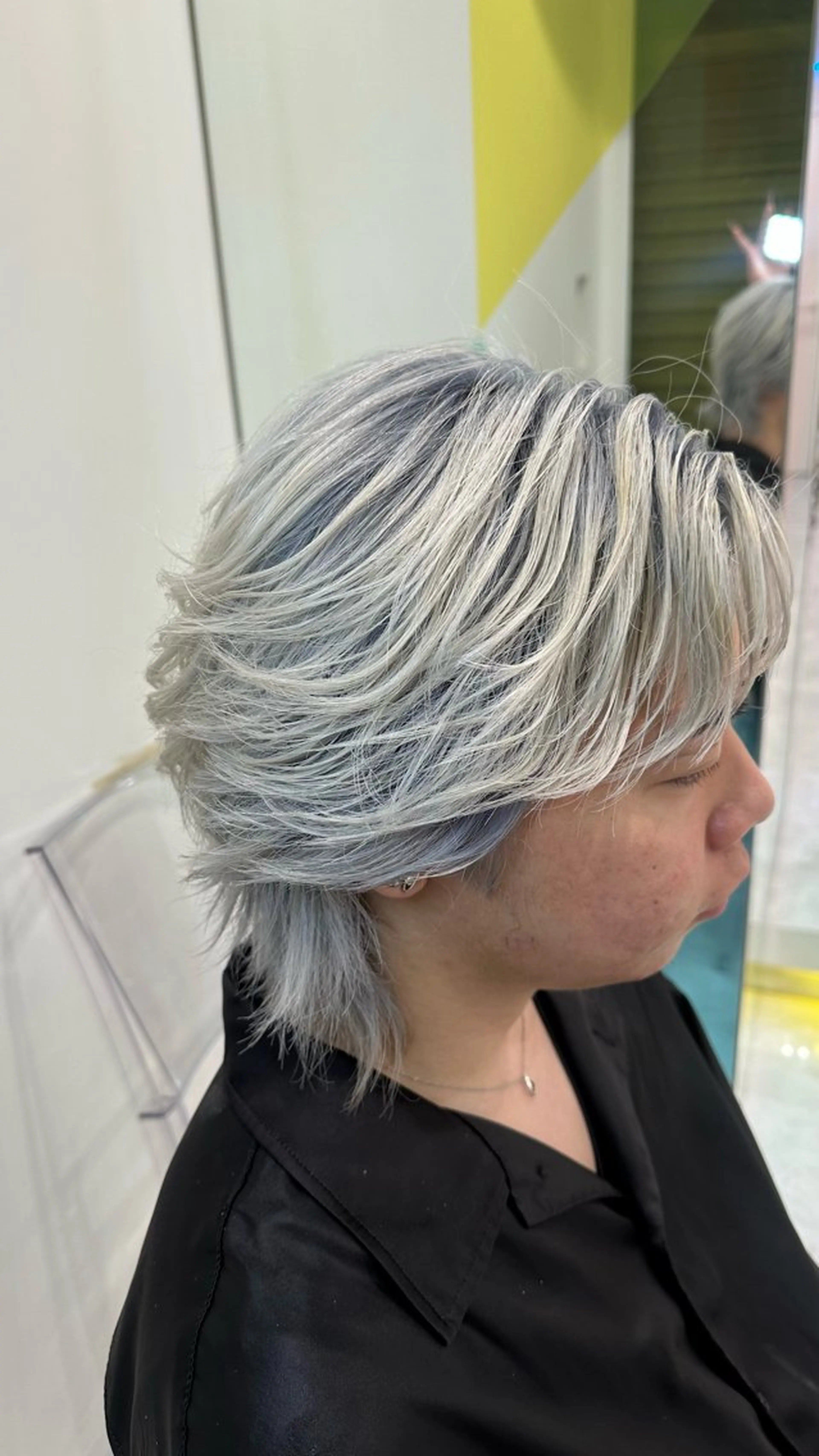 ショート カラー ハイトーン🌈メンズ カット♡Machanのヘアスタイル