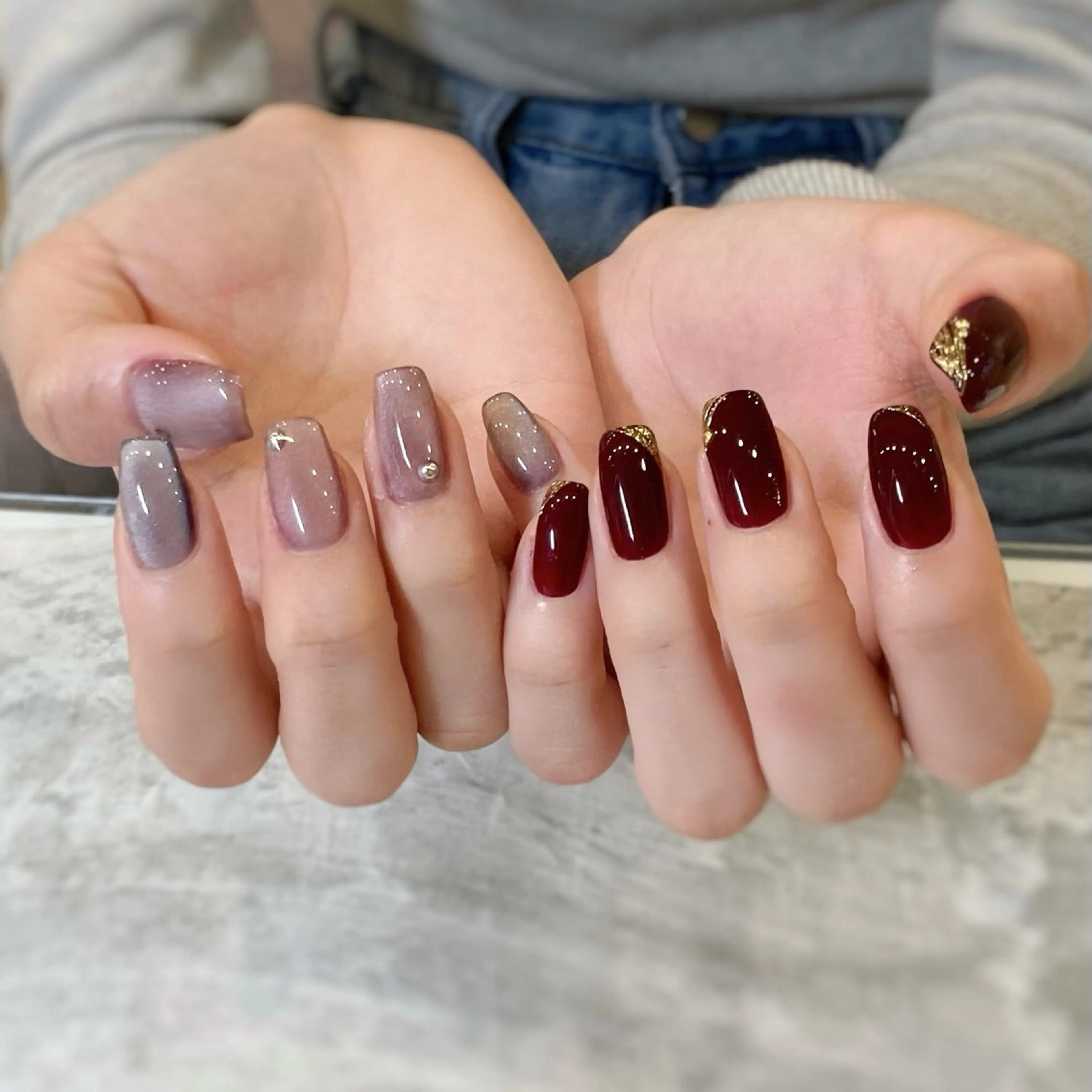 ネイル ボルドー ニュアンスネイル nail salon neige所属・ジェムネイル Risa.のネイルデザイン
