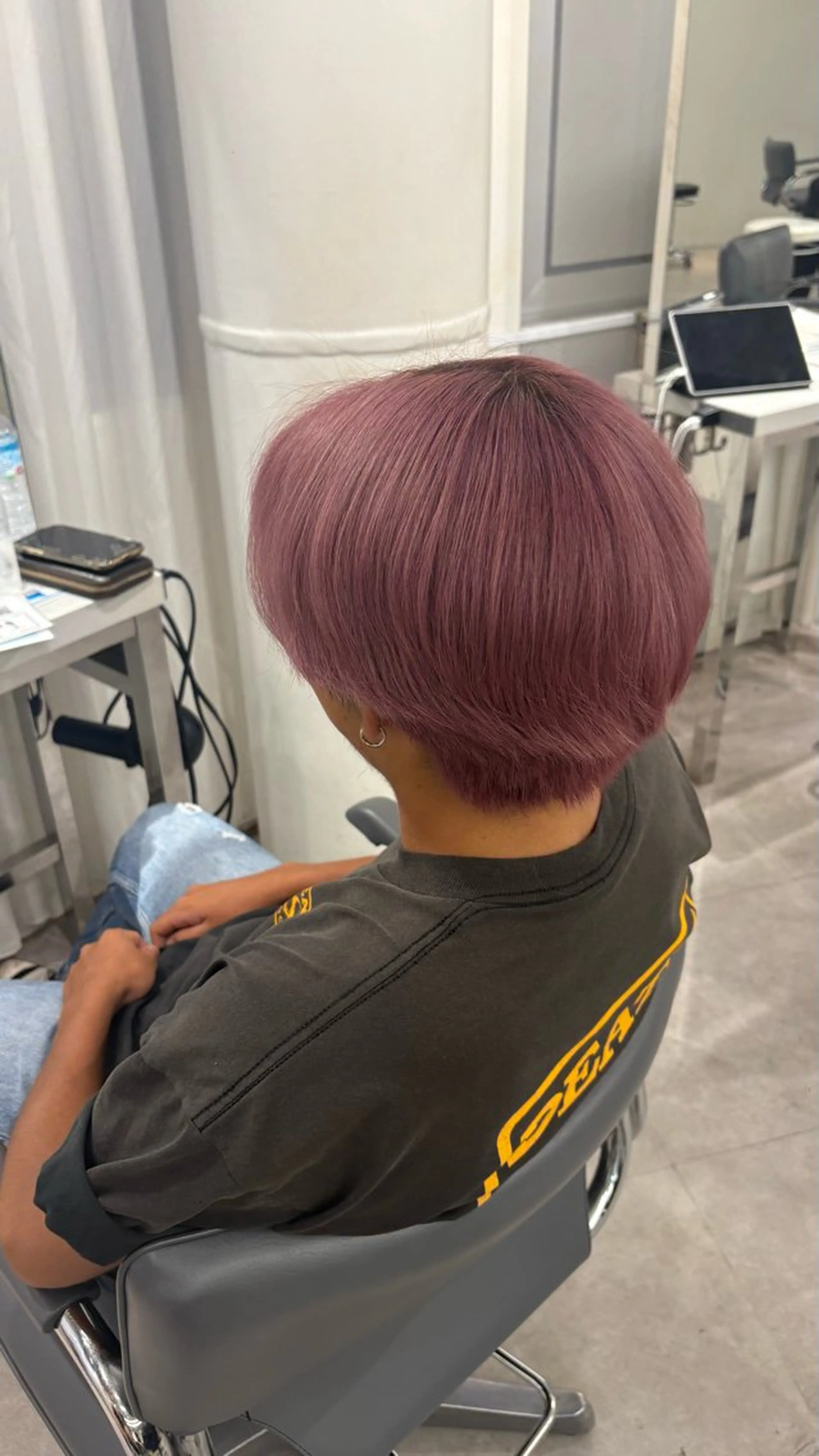 カラー メンズ メンズブリーチ ブリーチ ピンクカラー Euphoria  SHIBUYAGRANDE所属・ストレートモデル募集 ソナのヘアスタイル