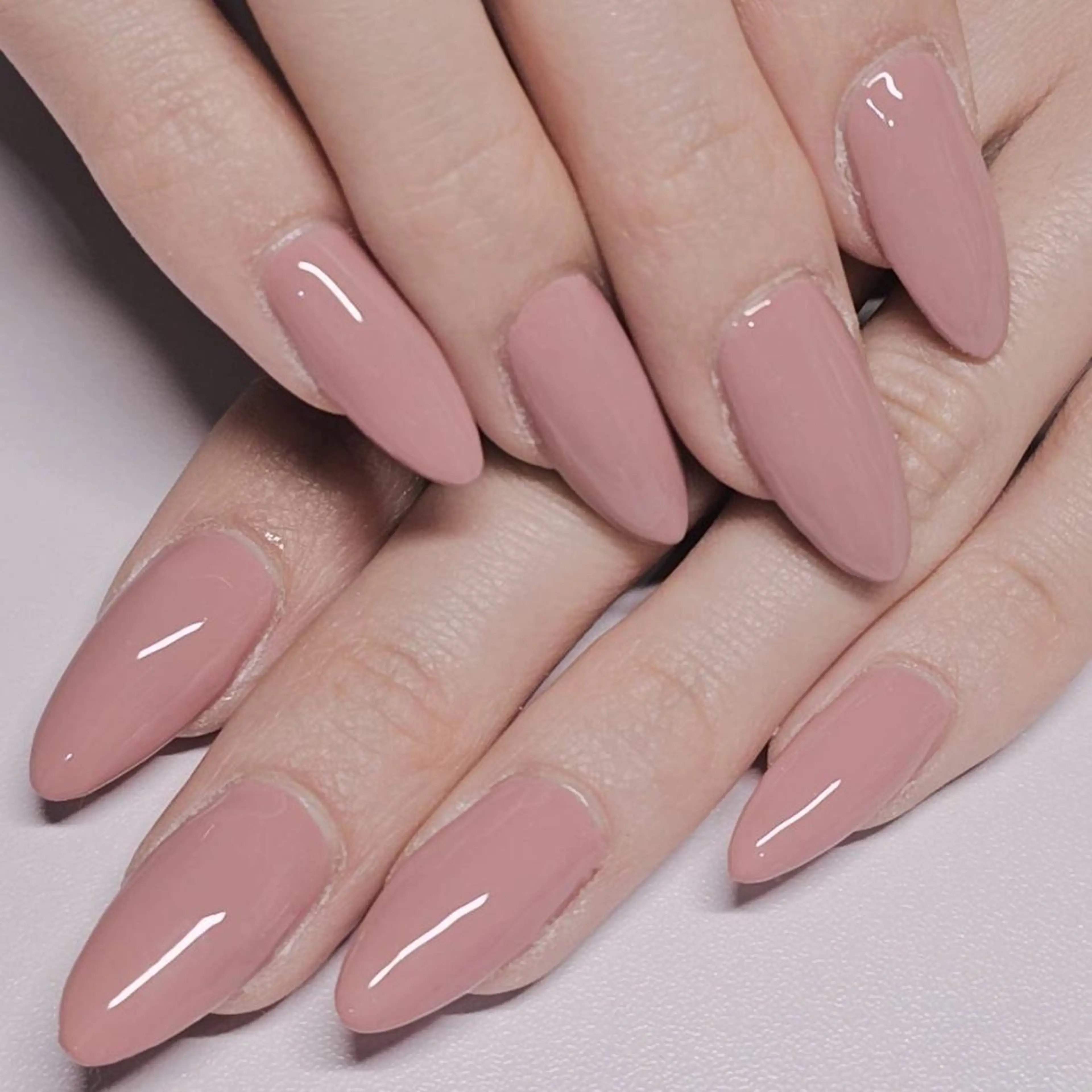 ネイル オフィスネイル ワンカラーネイル ピンク ピンクベージュ ハンドネイル よしだ ひろきのネイルデザイン