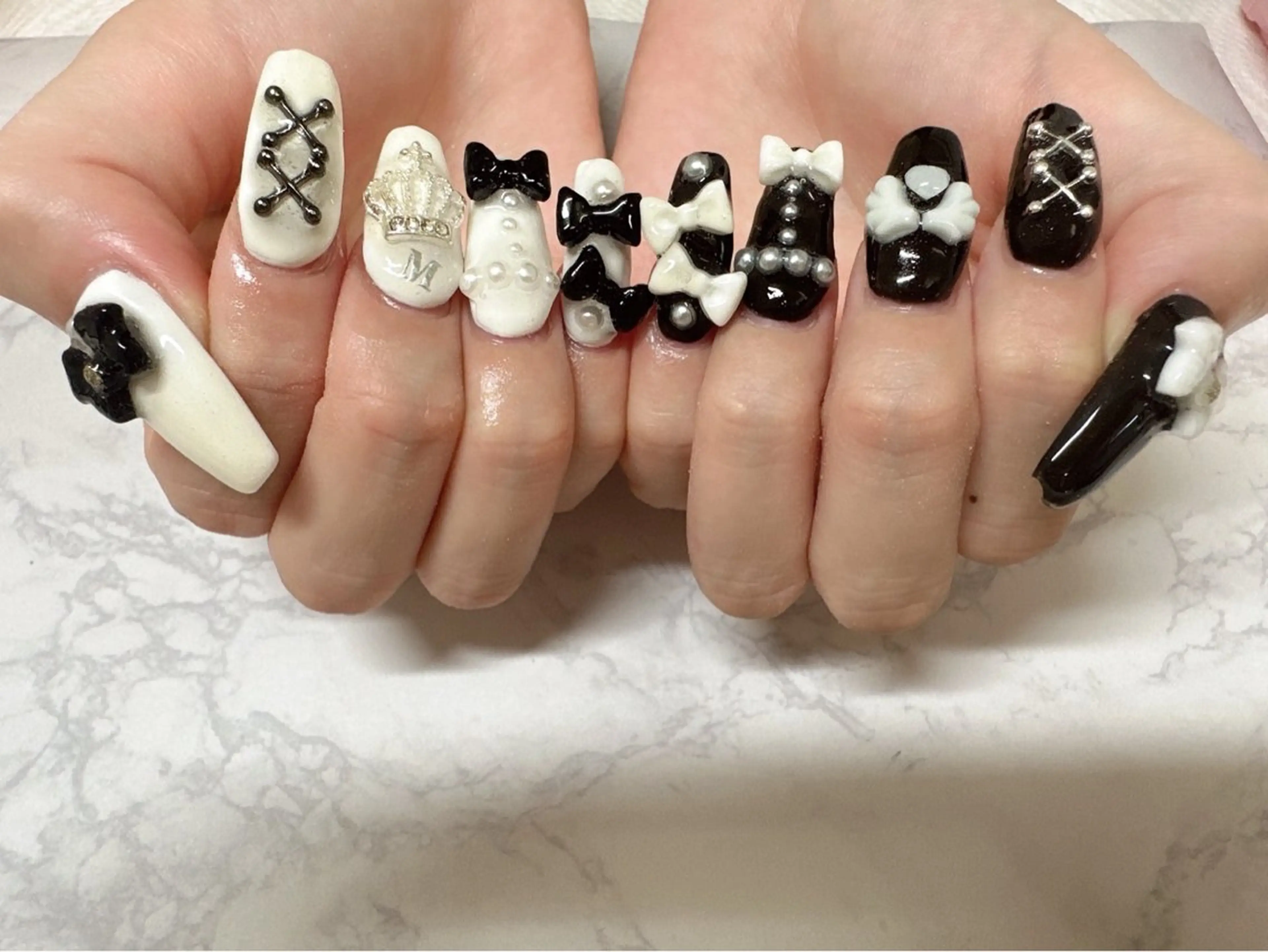 ネイル Minoan Tのネイルデザイン