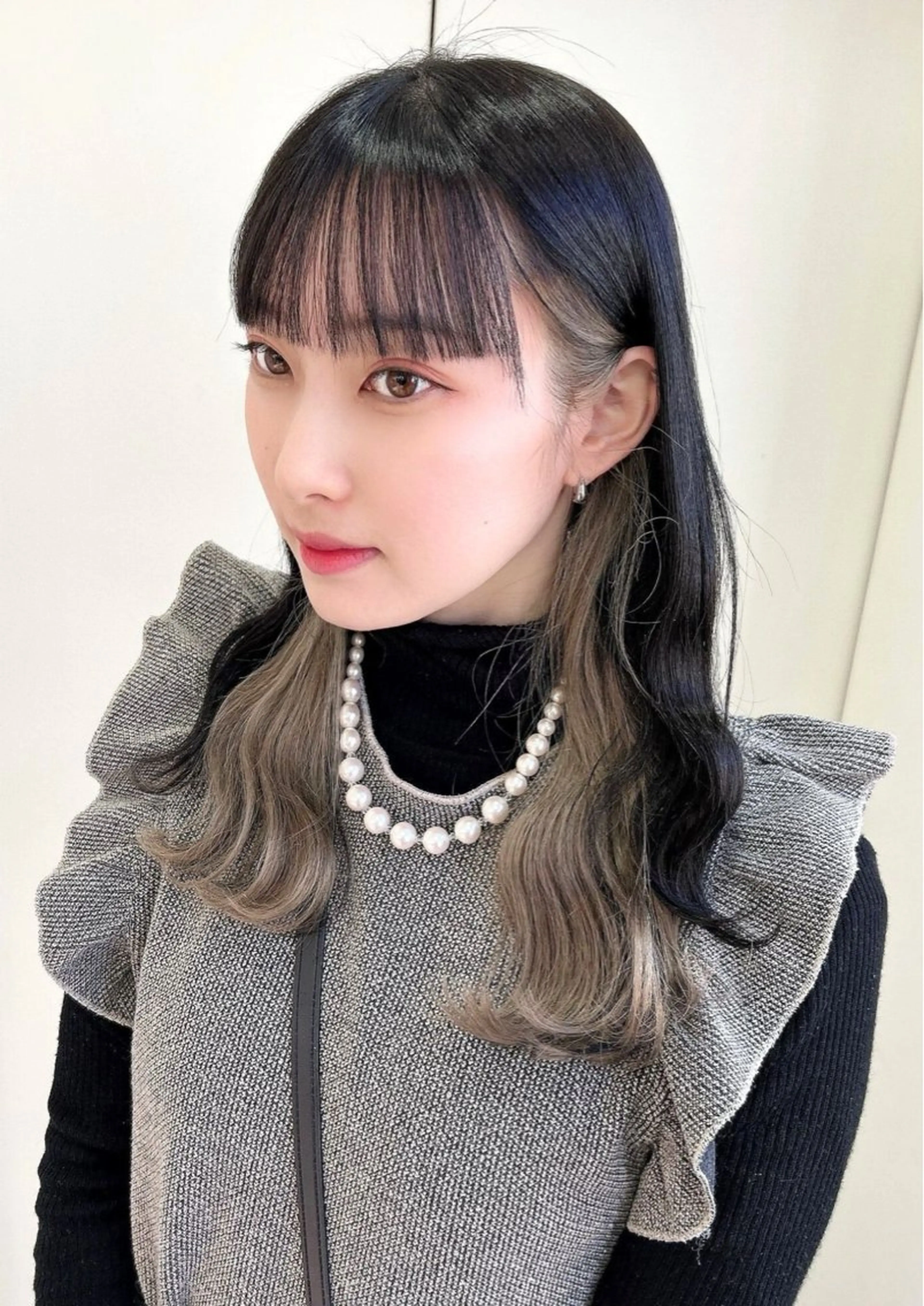 セミロング ヘアカラー トリートメント ふみか🩰🤍艶髪/ 髪質改善/ハイトーンのヘアスタイル
