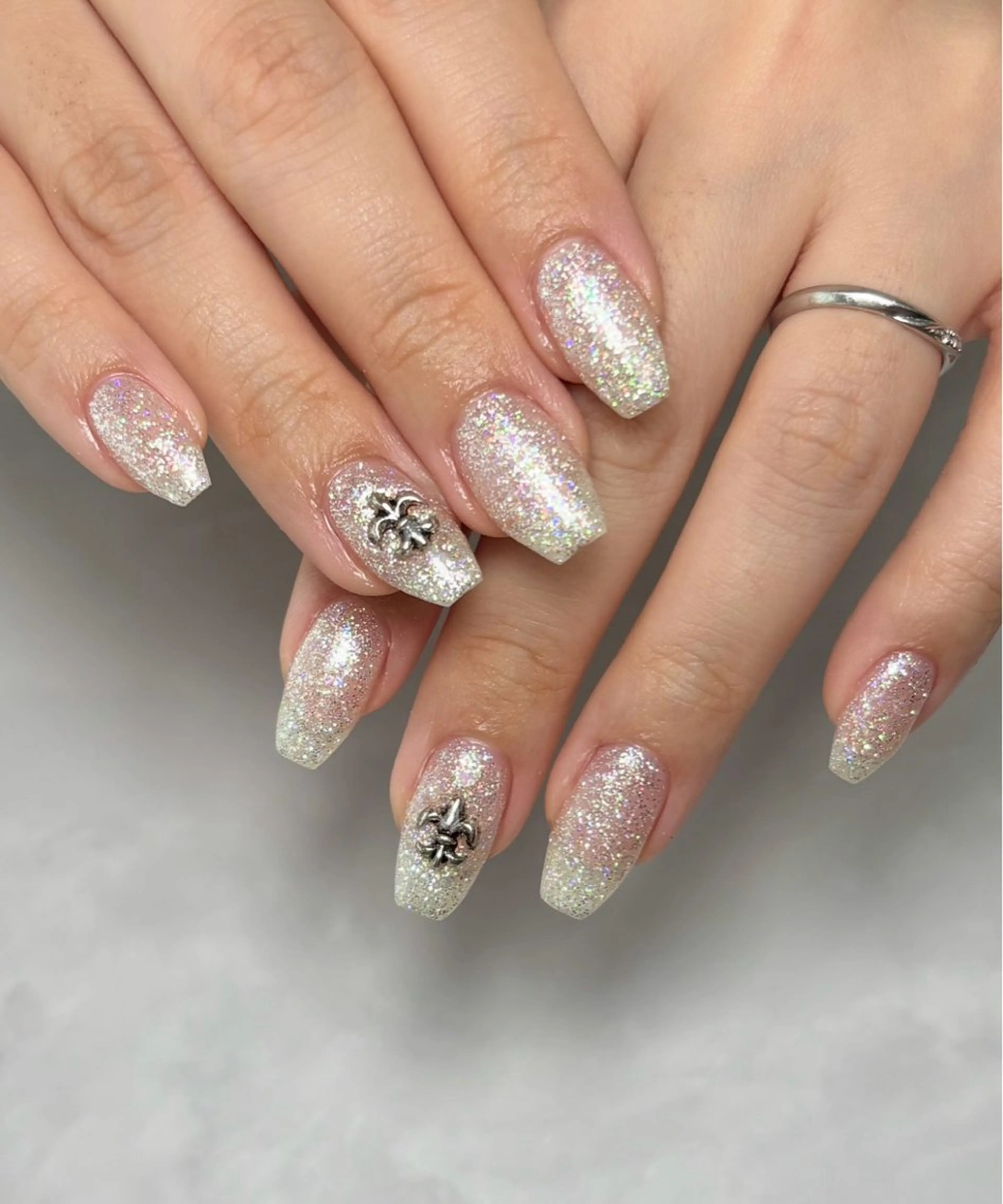 ネイル ハンドネイル BLESS所属・BLESS momoのネイルデザイン