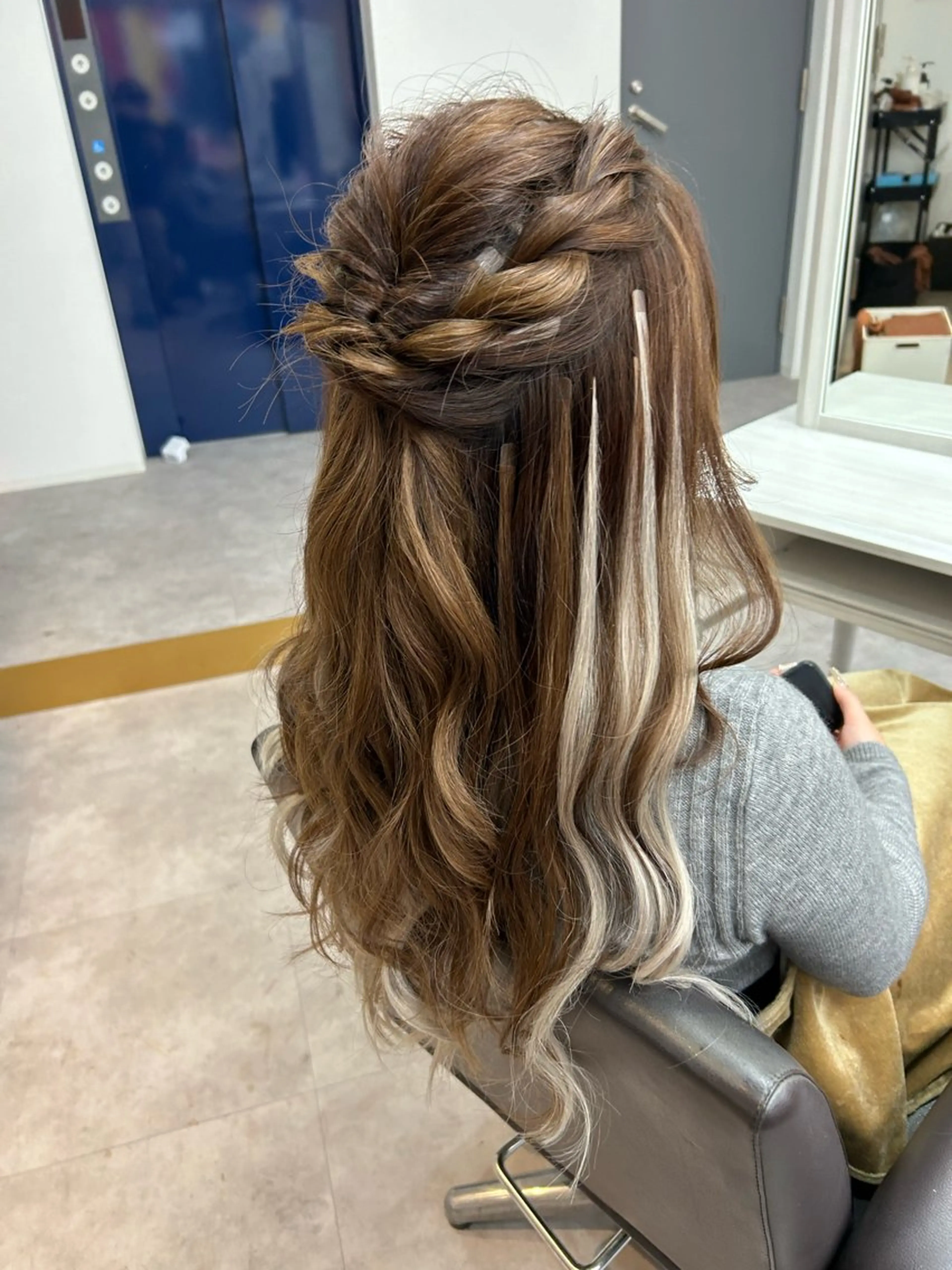 ヘアアレンジ ハーフアップ alpha. カラーエクステ下妻のヘアスタイル