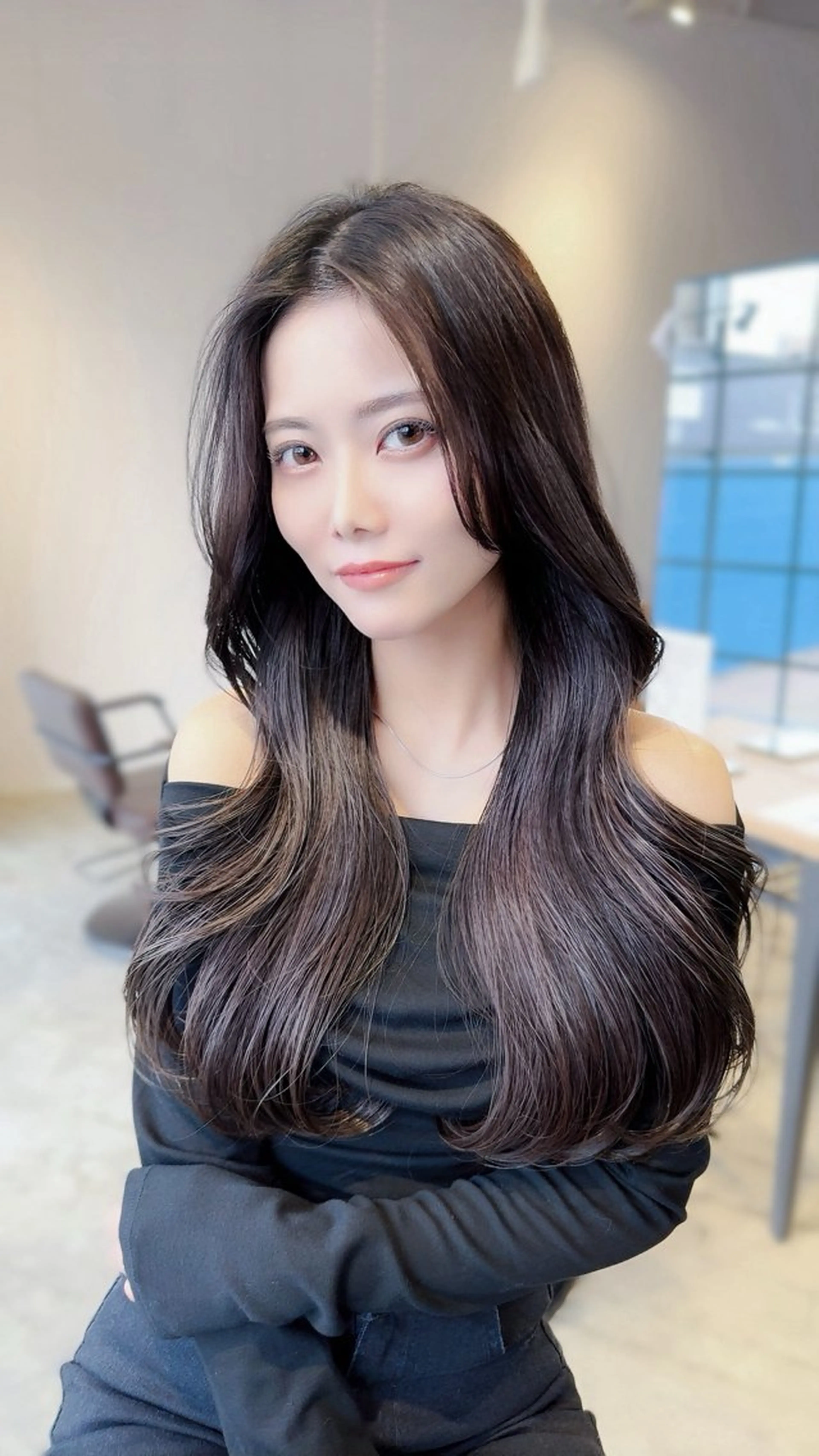 ロング 韓国風ヘア 永田竜一/縮毛矯正/ 大人可愛い/レイヤーのヘアスタイル
