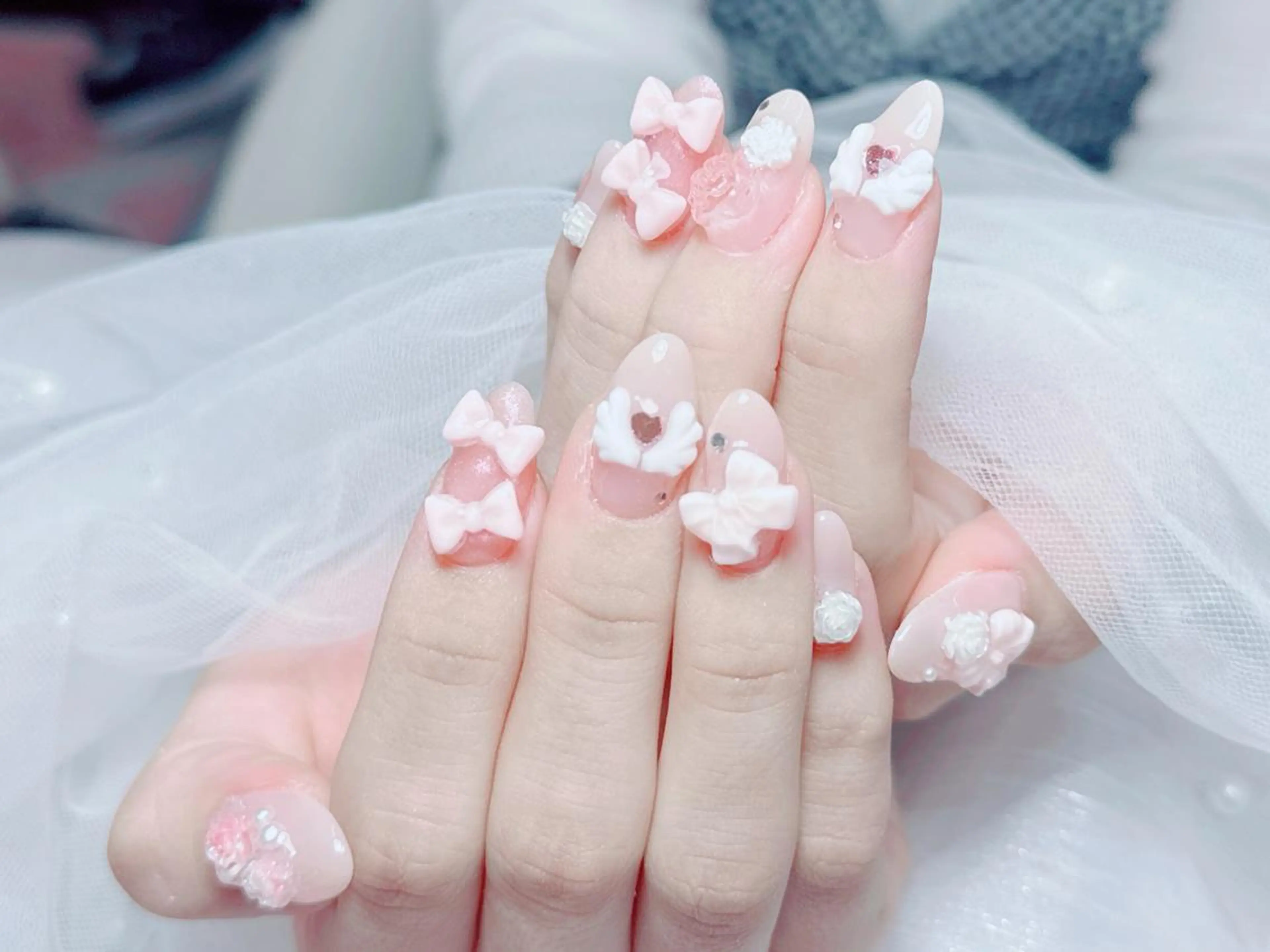 ネイル オーロラネイル チークネイル 長さ出し フットネイル フレンチネイル ハンドネイル ハンドケア yl nail salonのネイルデザイン
