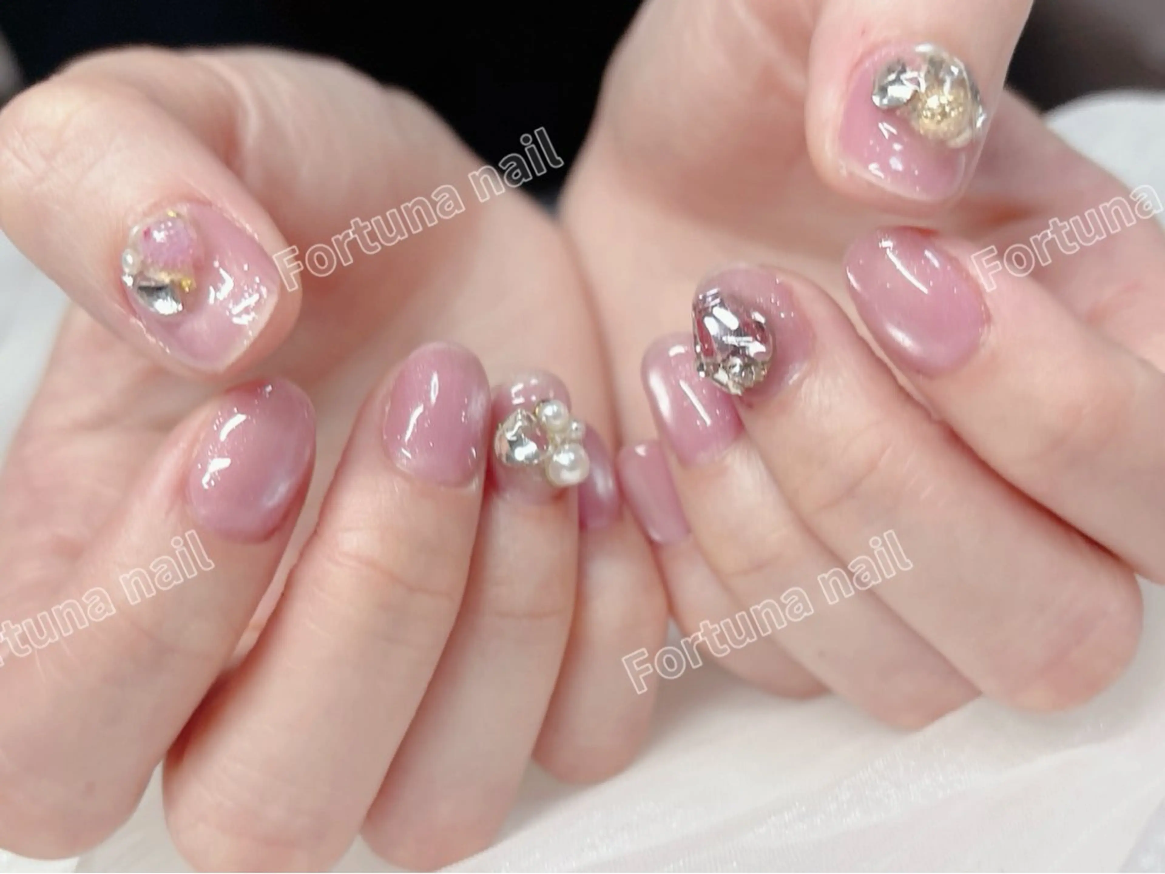 ネイル ハンドネイル ハンドケア Nail •Head スパFortunaのネイルデザイン