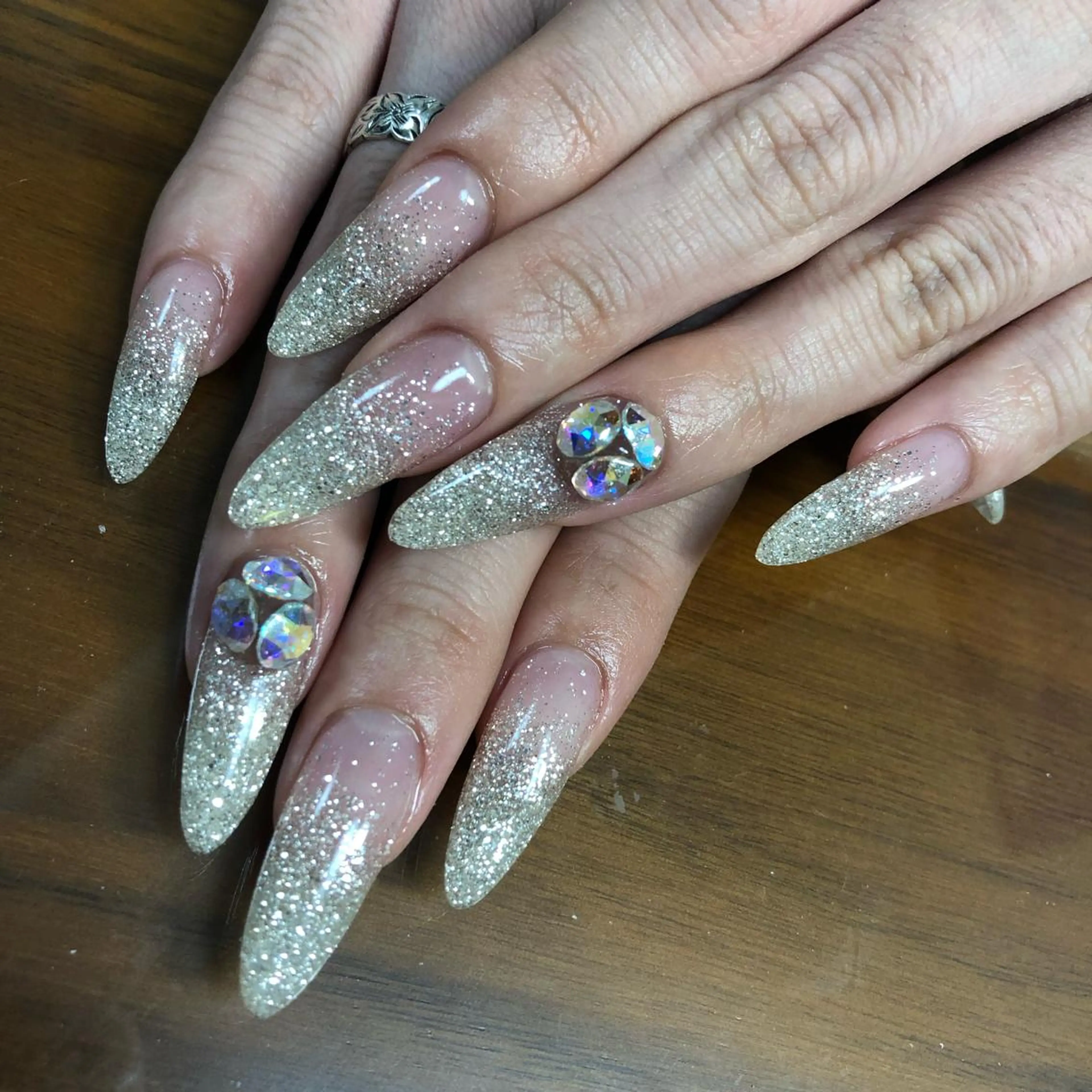 ネイル izmon所属・🦋izmon nailstudioのネイルデザイン