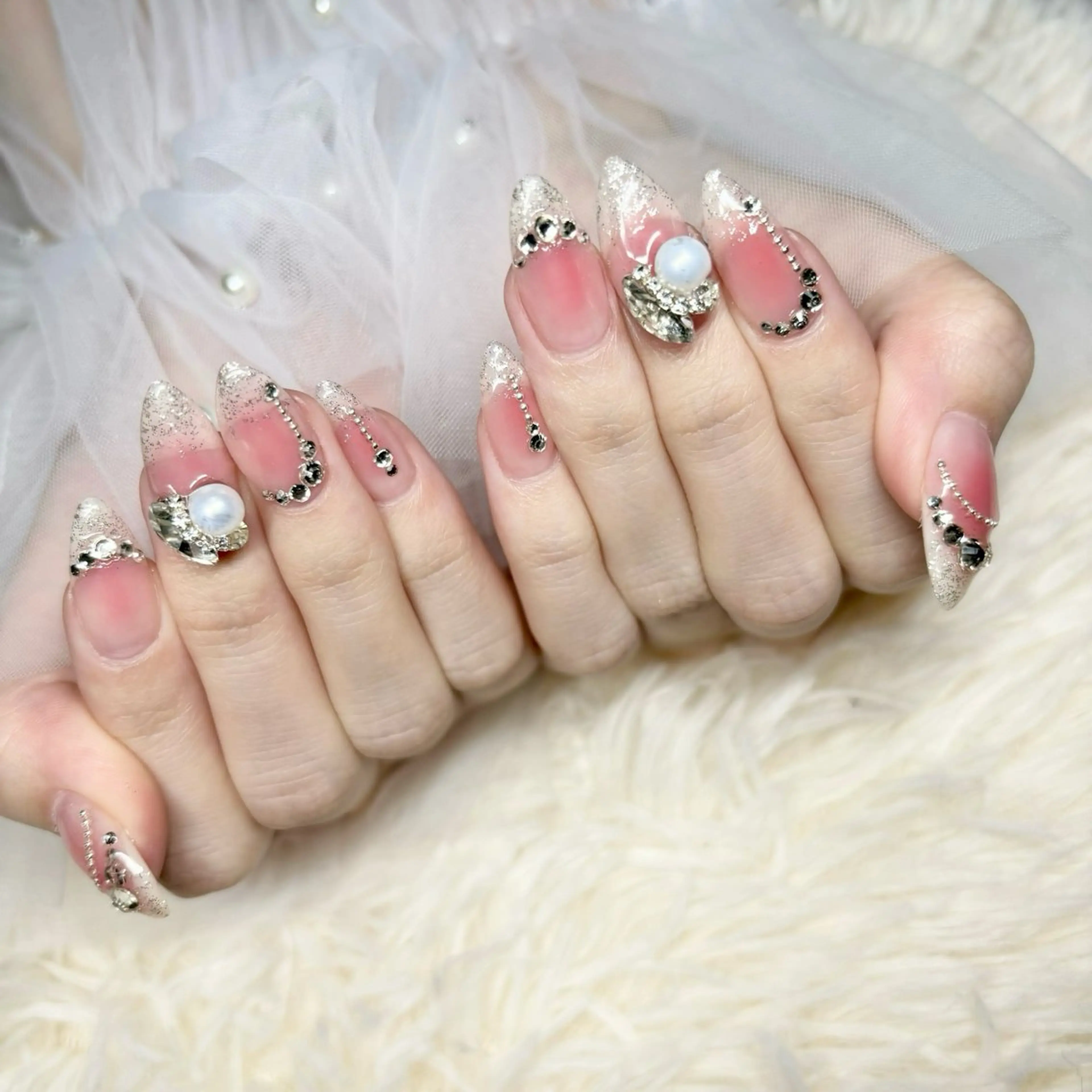 ネイル 氷ネイル・うるうるネイル キラキラネイル オフのみ(ネイル) nail salon Ecrin所属・前島 稀歩のネイルデザイン