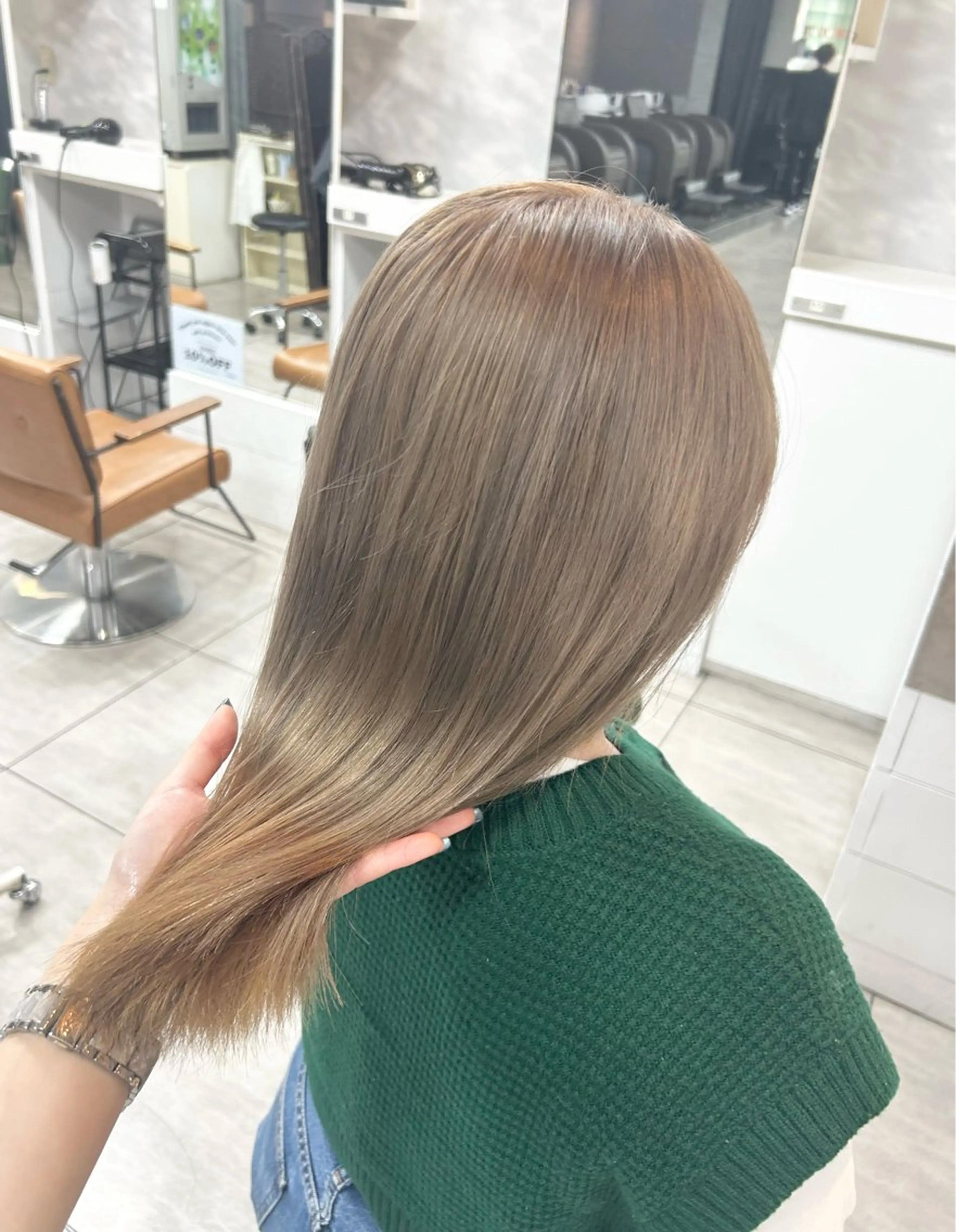 ミディアム カット ヘアカラー トリートメント 🫧艶髪カラー🫧 森本くるみのヘアスタイル