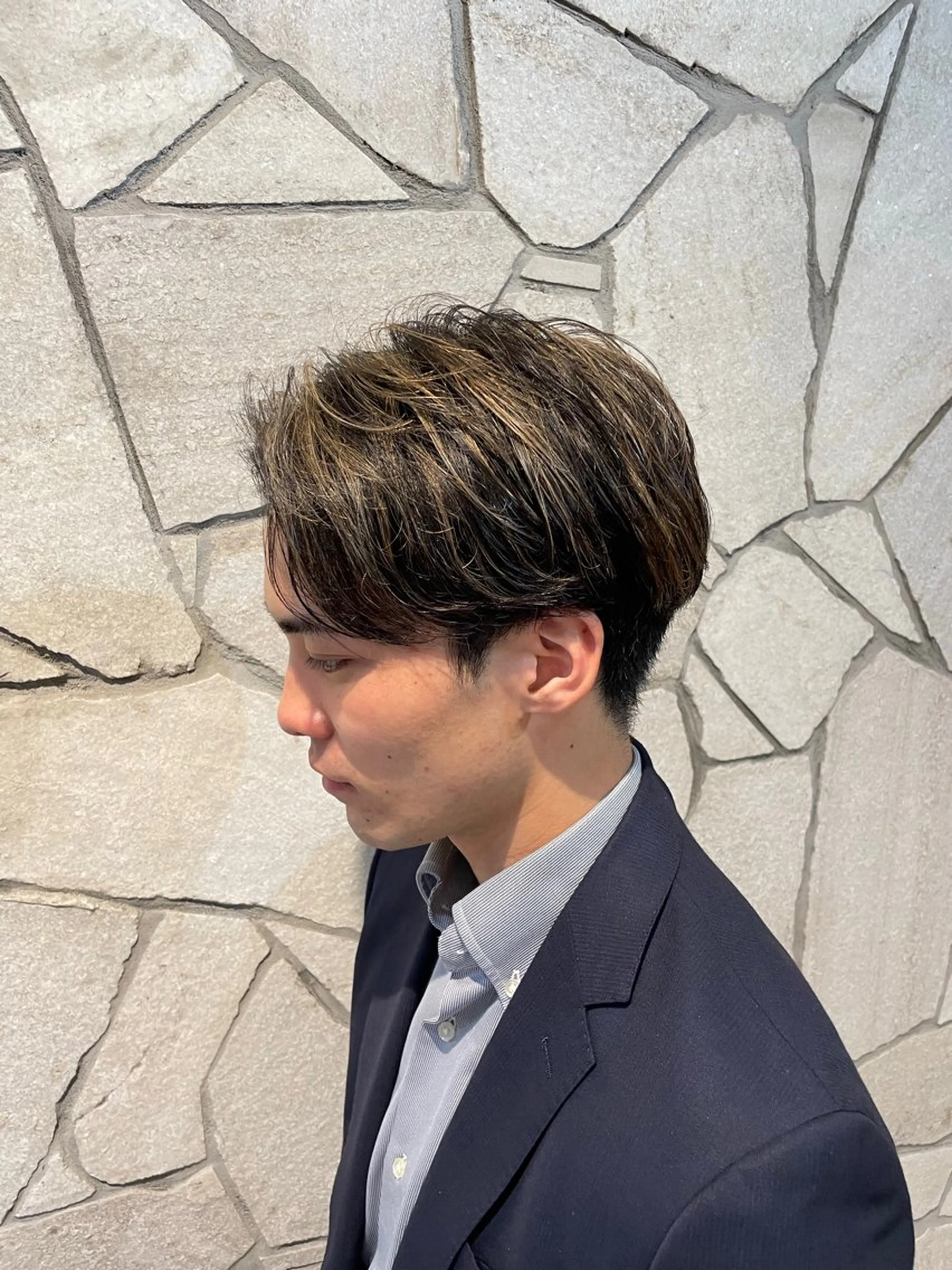 カラー メンズ メンズハイライト ハイライトカラー 透明感カラー🧡🌿 Mioのヘアスタイル