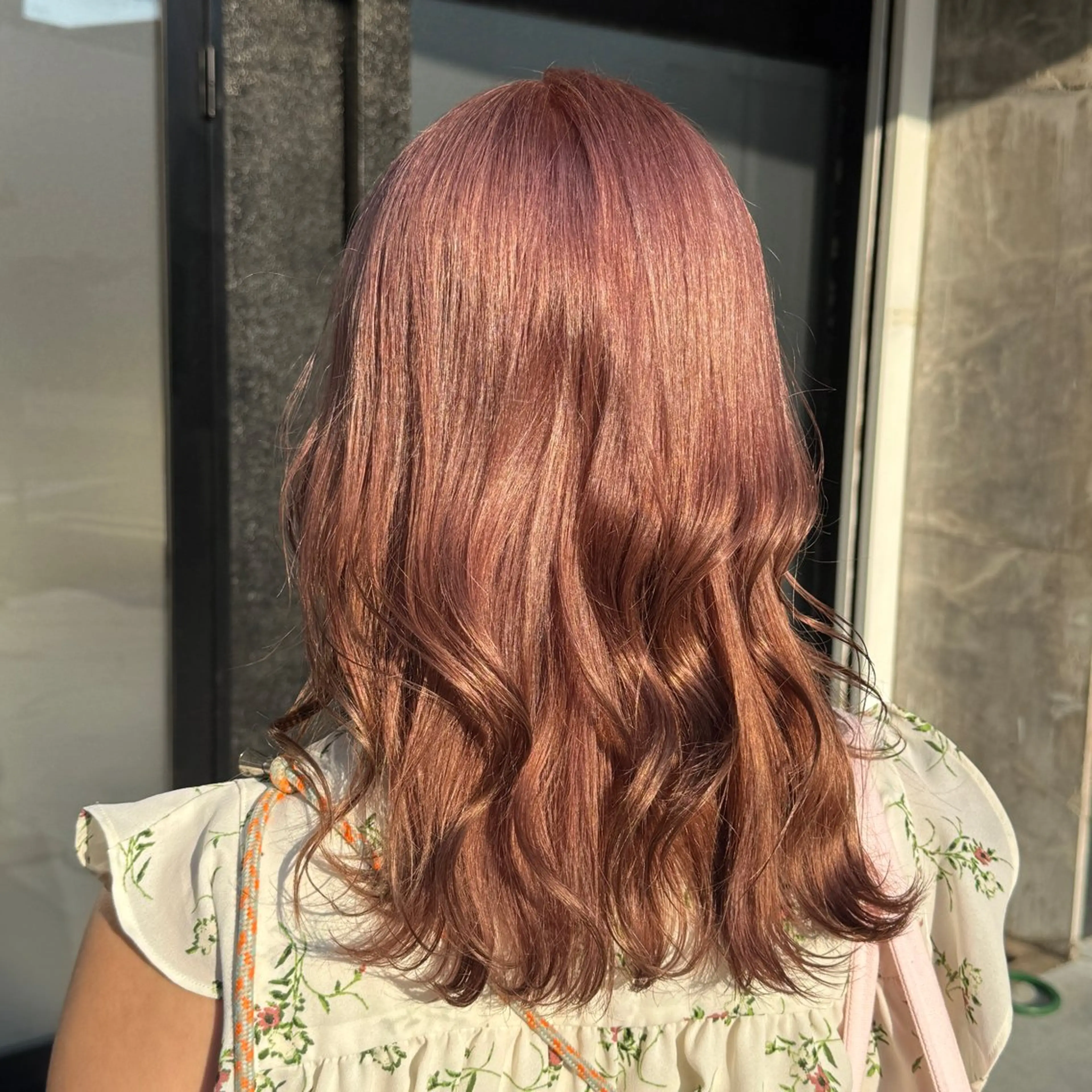 セミロング カラー ベージュカラー ピンクカラー ピンクベージュ カット ヘアカラー トリートメント 透明感カラー/パーマ 🌀アオノアユミのヘアスタイル