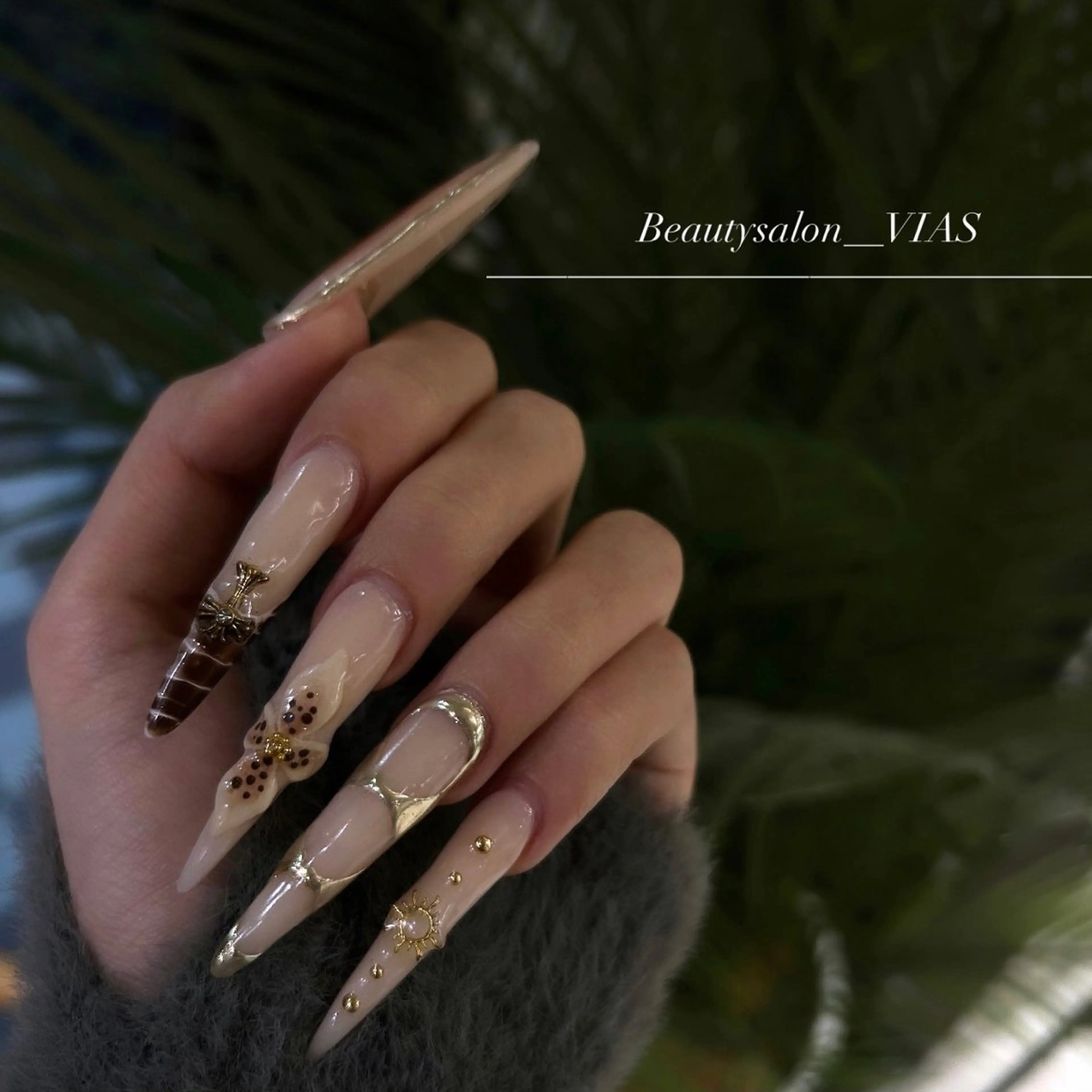 【スカルプ】オフなし10本長さだし画像持ち込み240分以内にアートし放題💅🏻💞の写真