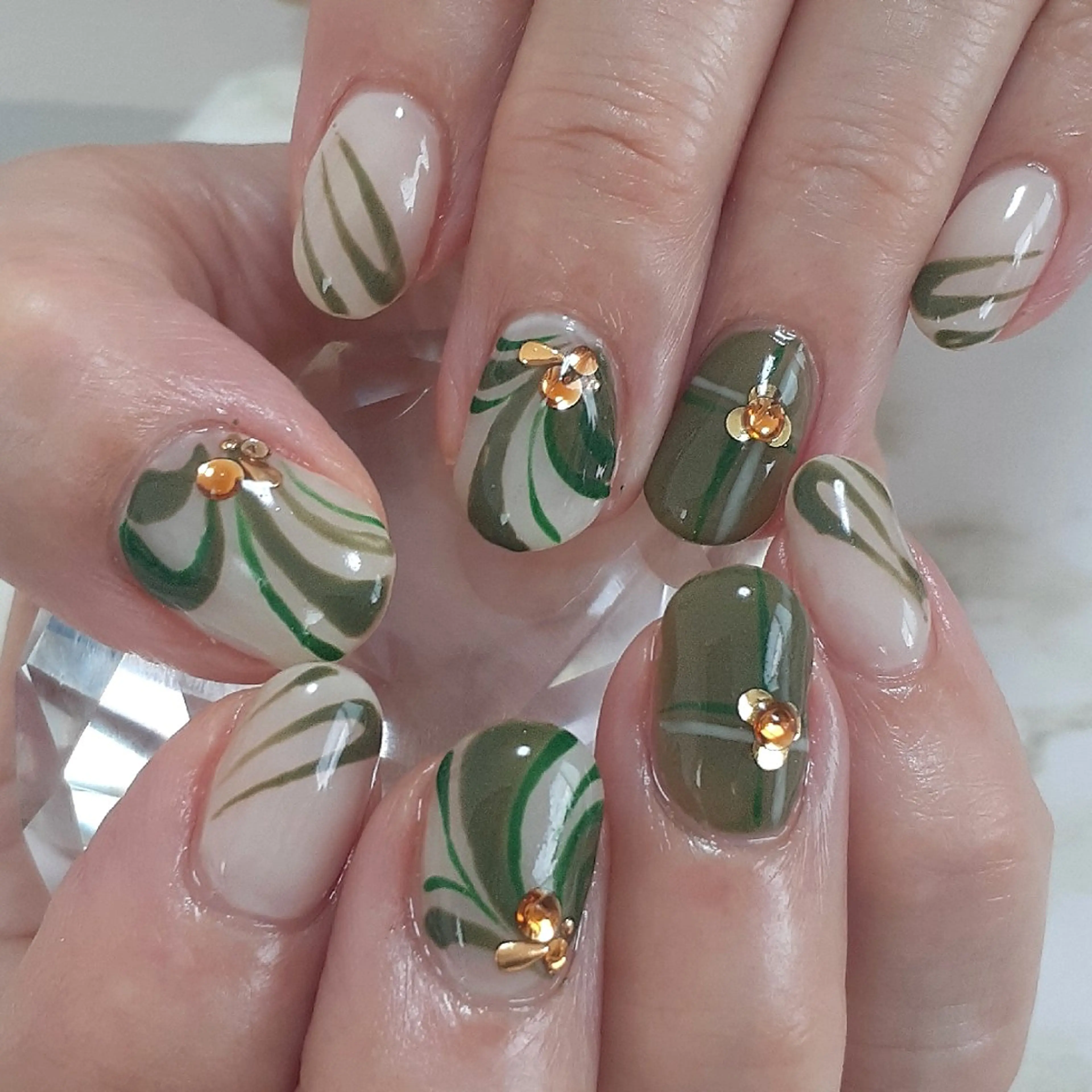 ネイル ハンドネイル 池元 真由美のネイルデザイン