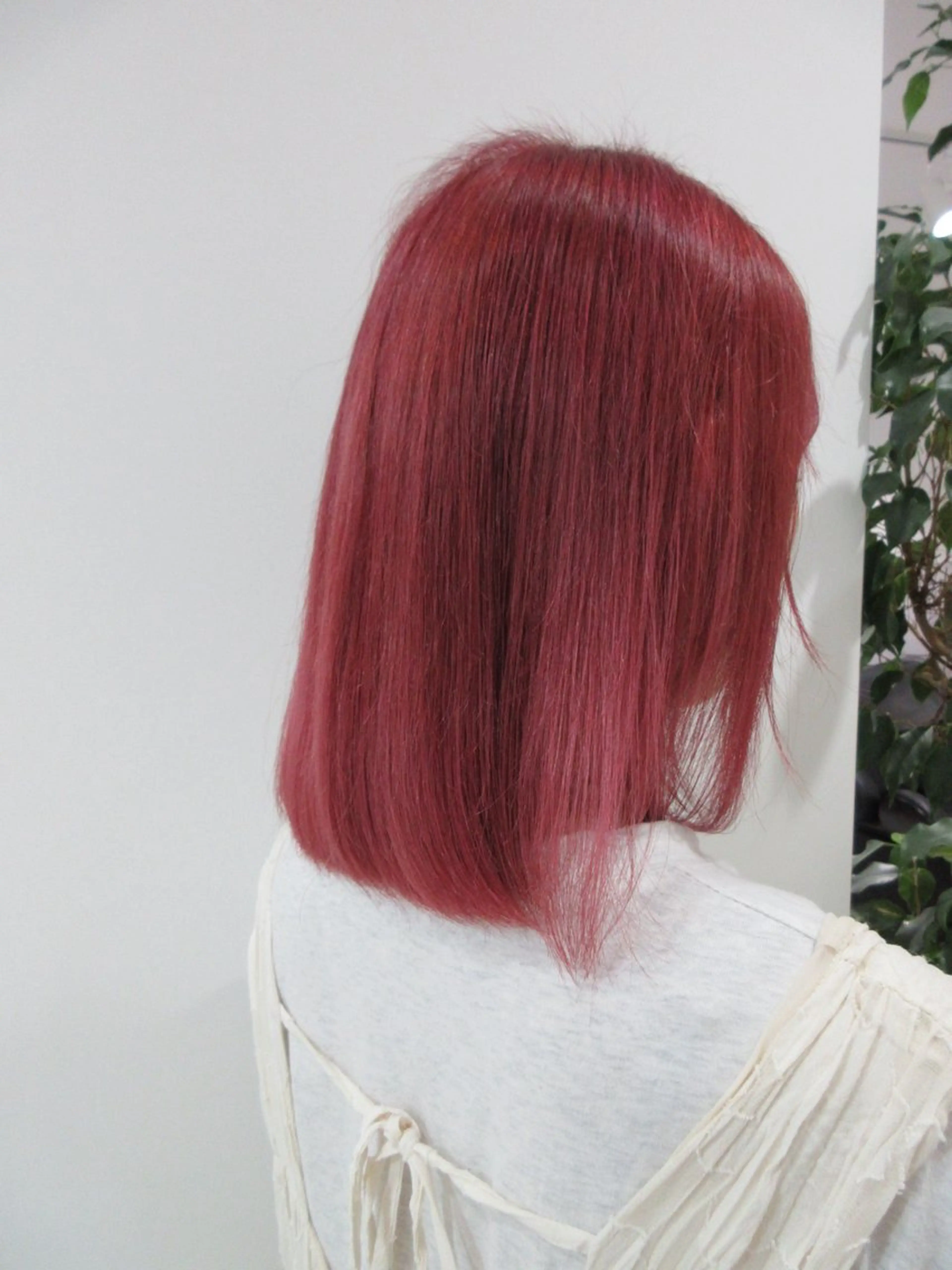 ミディアム カラー ブリーチ ケアブリーチ ピンクカラー ローズカラー ボブカット🌀✷/ 堀内志茉のヘアスタイル