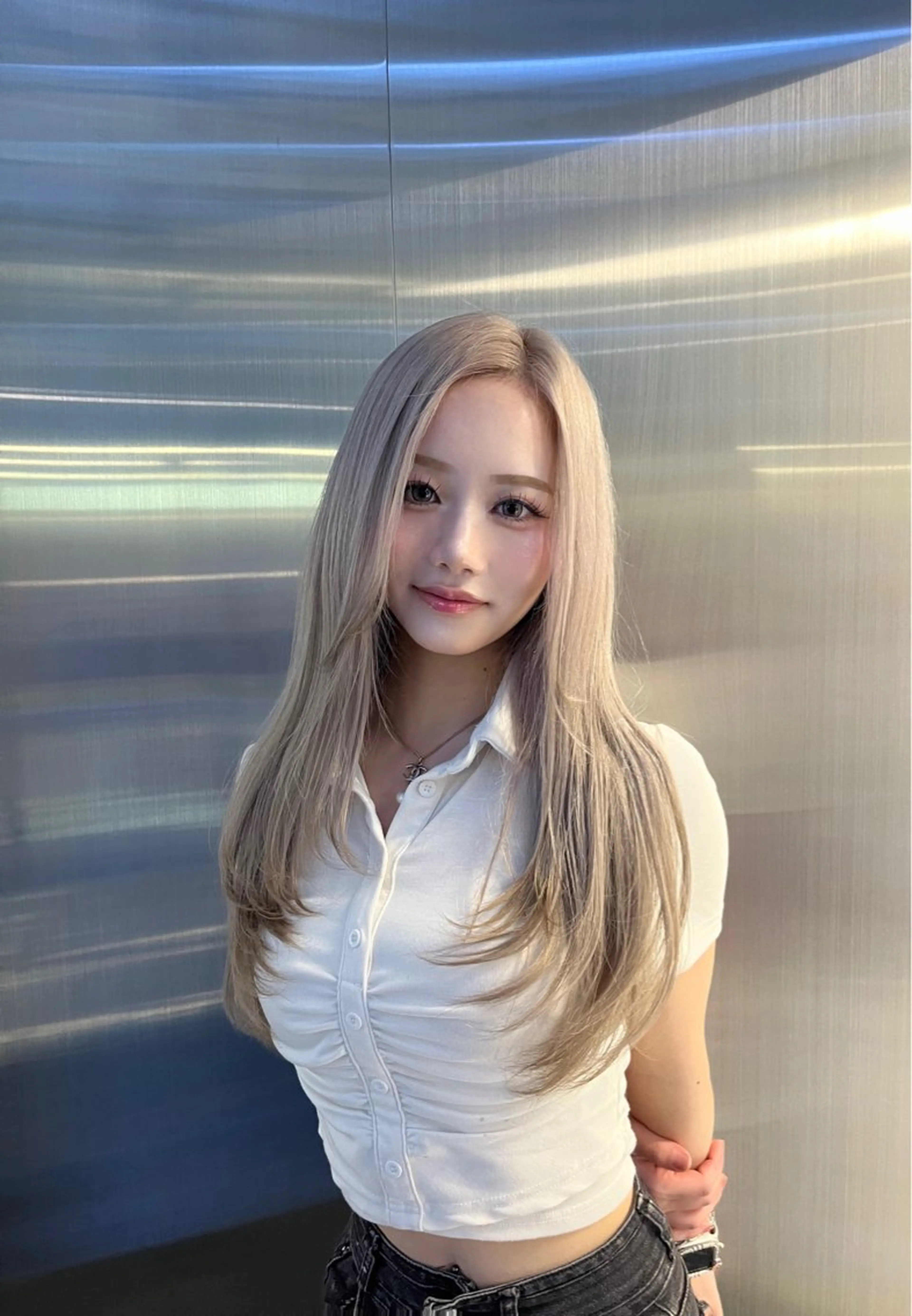 ロング Newone by neighbor所属・うる艶🫧ハイトーン 💜🦋🫧ミズキのヘアスタイル