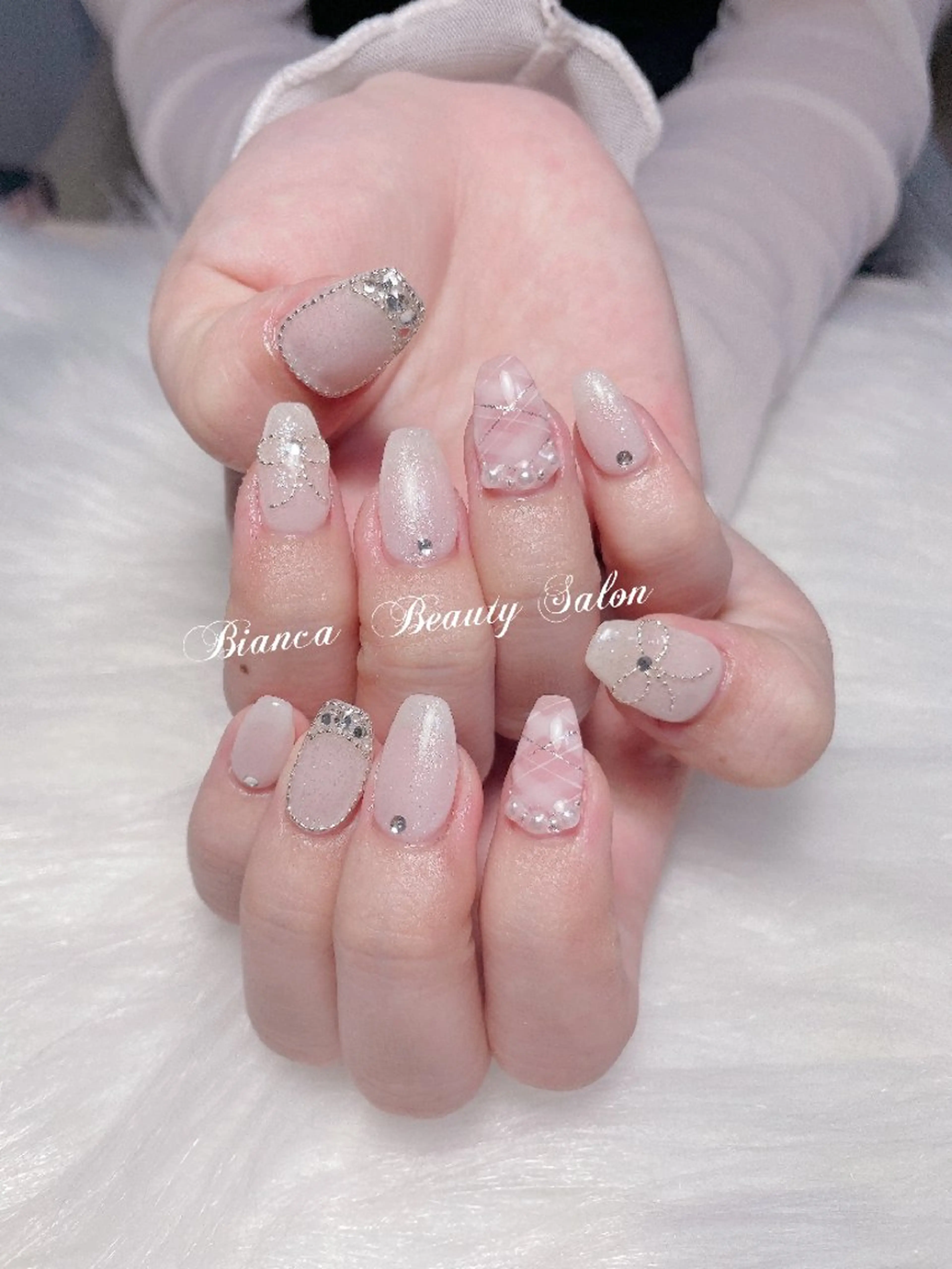 ネイル ピンク ハンドネイル ハンドケア Bianca 大山のネイルデザイン