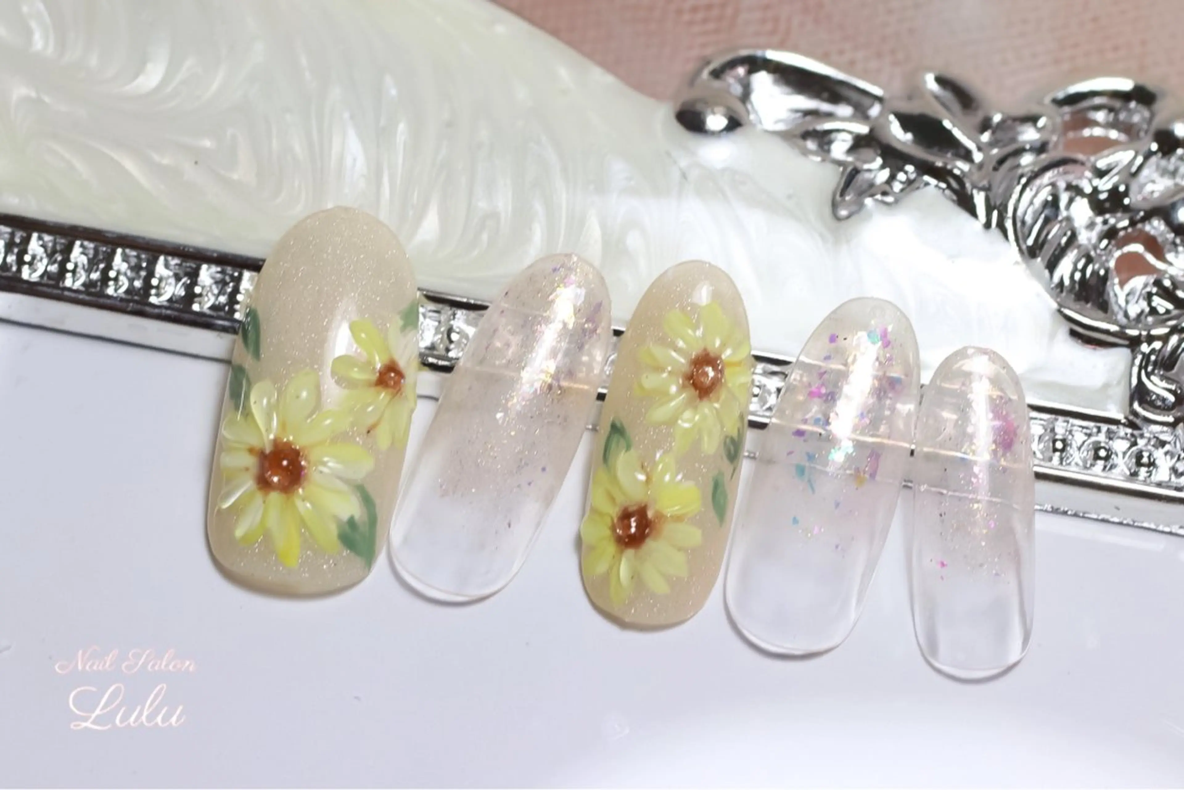 ネイル ハンドネイル Lulu nail salon 南堀江店所属・西村 あやかのネイルデザイン