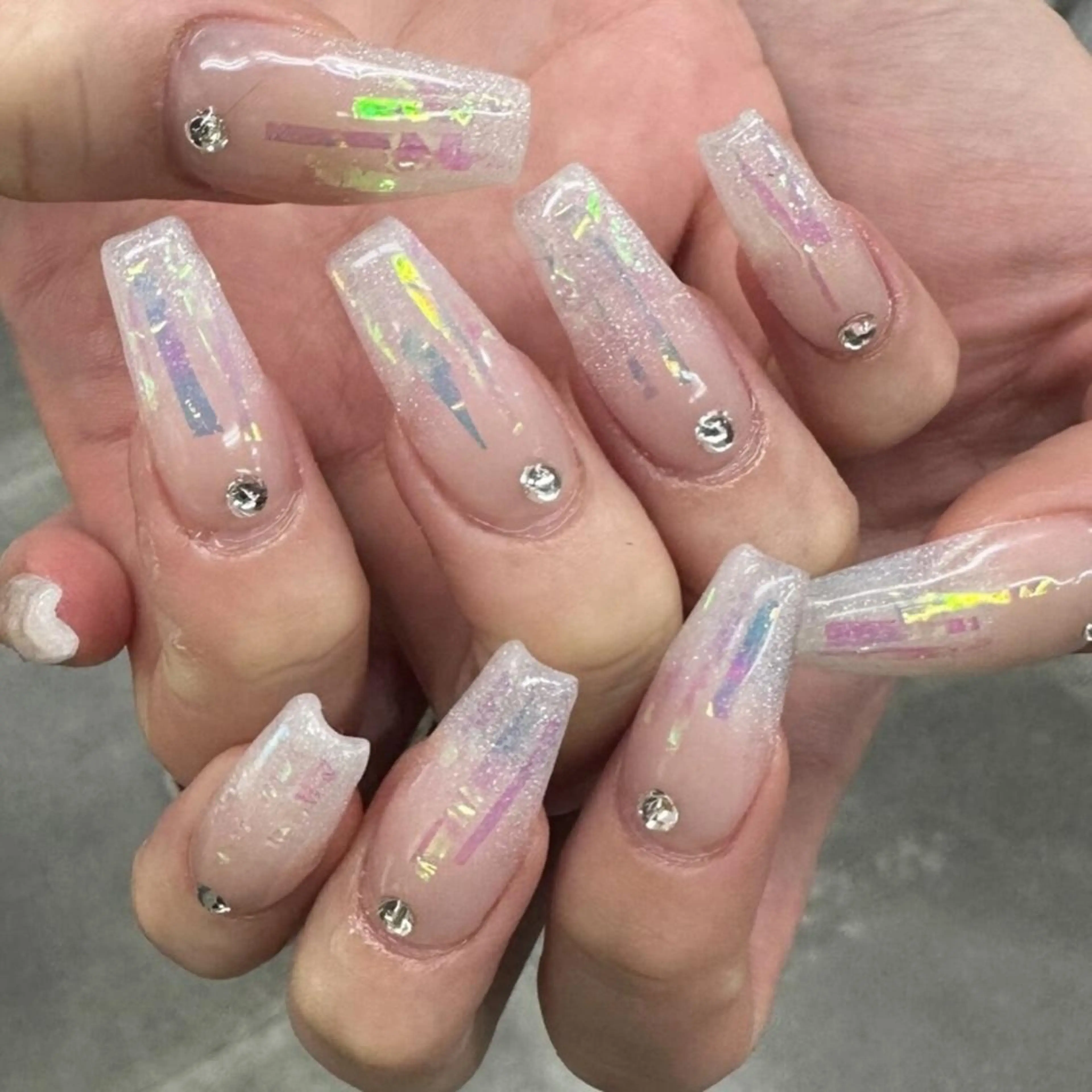 ネイル 長さ出し 韓国ネイル ニュアンスネイル スカルプネイル ワンホンネイル nailstudio eviz新宿店のネイルデザイン