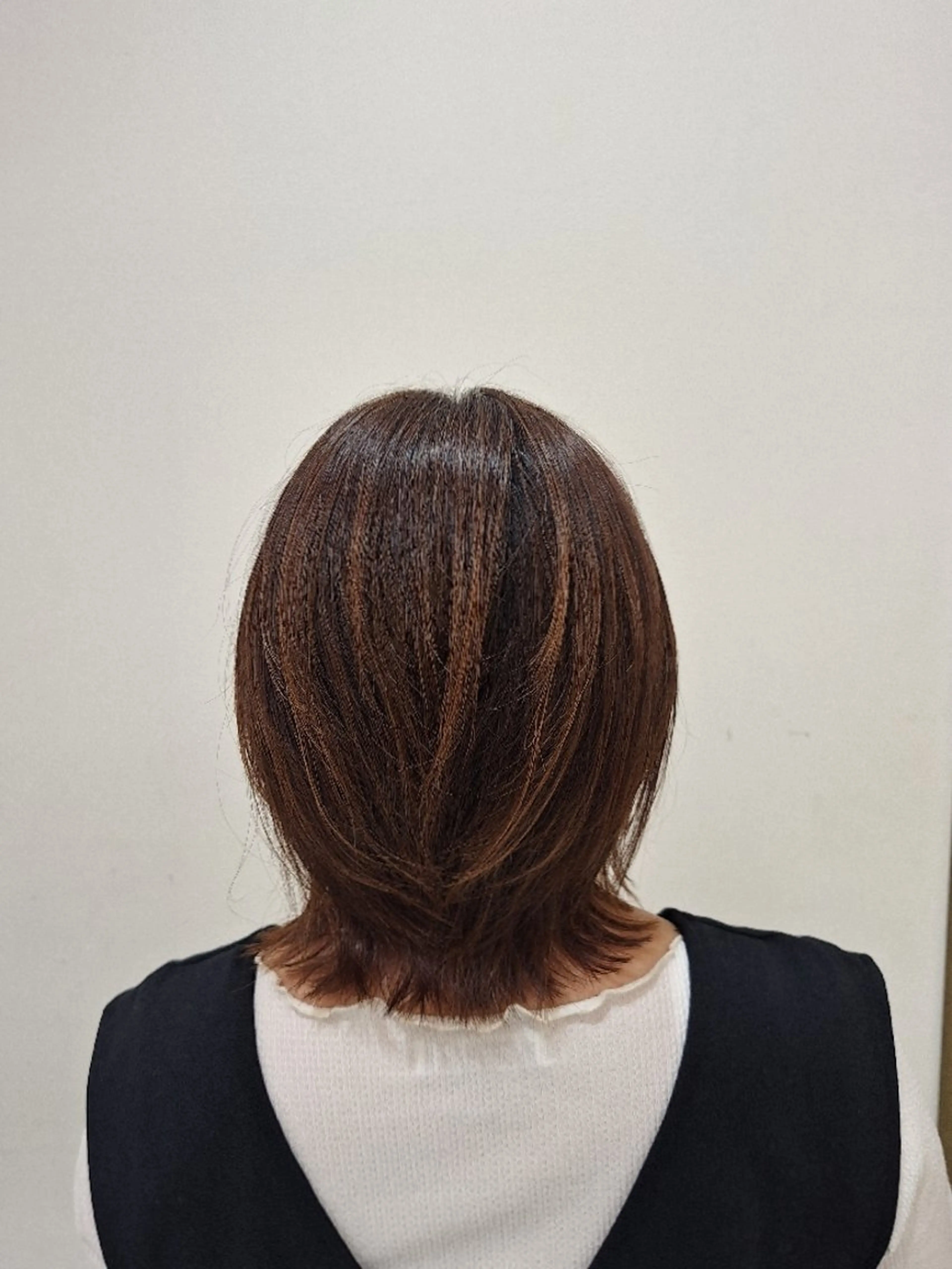 ミディアム ボブレイヤー ボブ レイヤーカット 外ハネヘア vancouncil所属・スズキ ヒロキのヘアスタイル