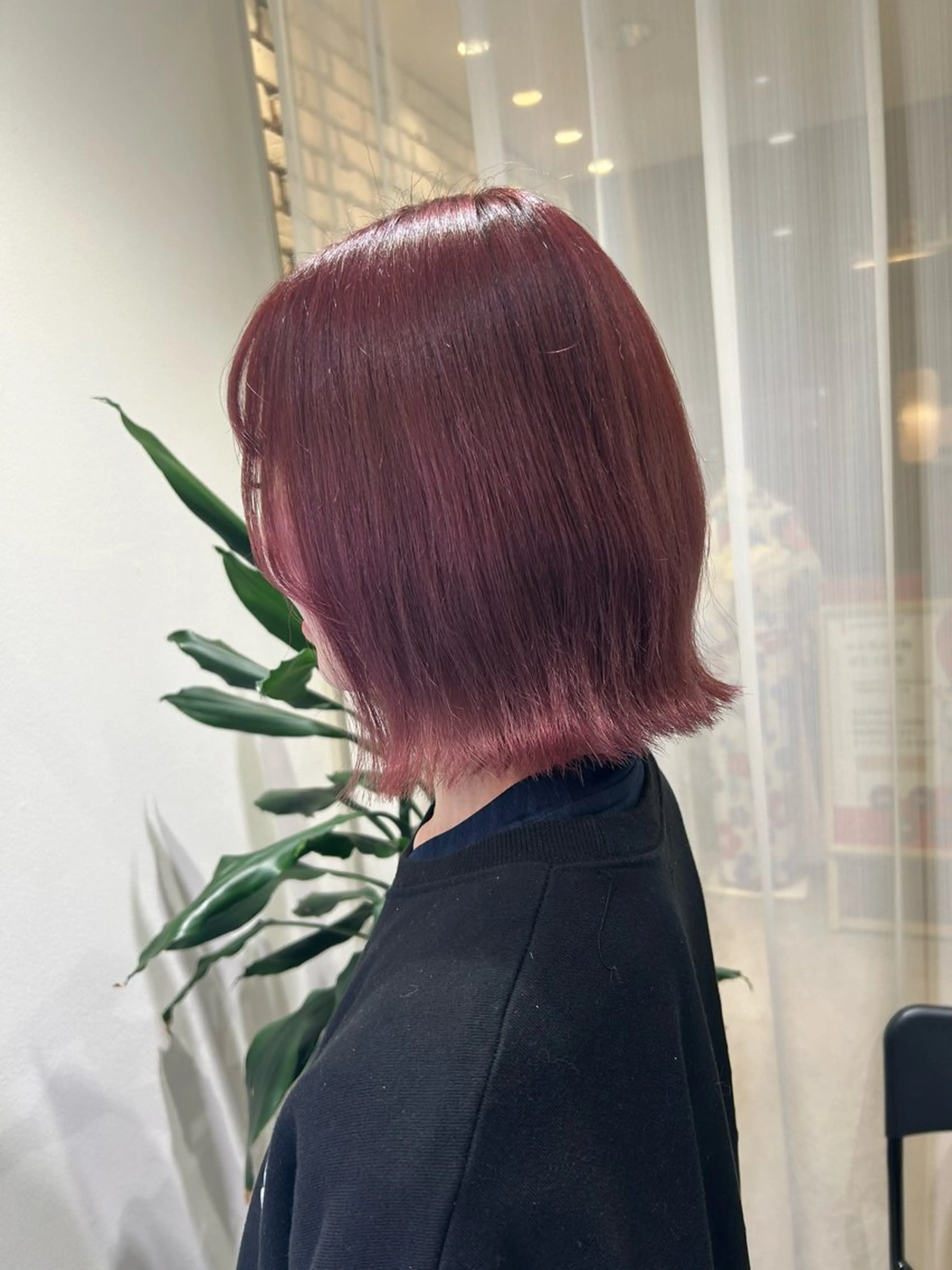 ミディアム カラー ボブ くびれヘア 顔周りカット レイヤーカット 中井 湖羽のヘアスタイル