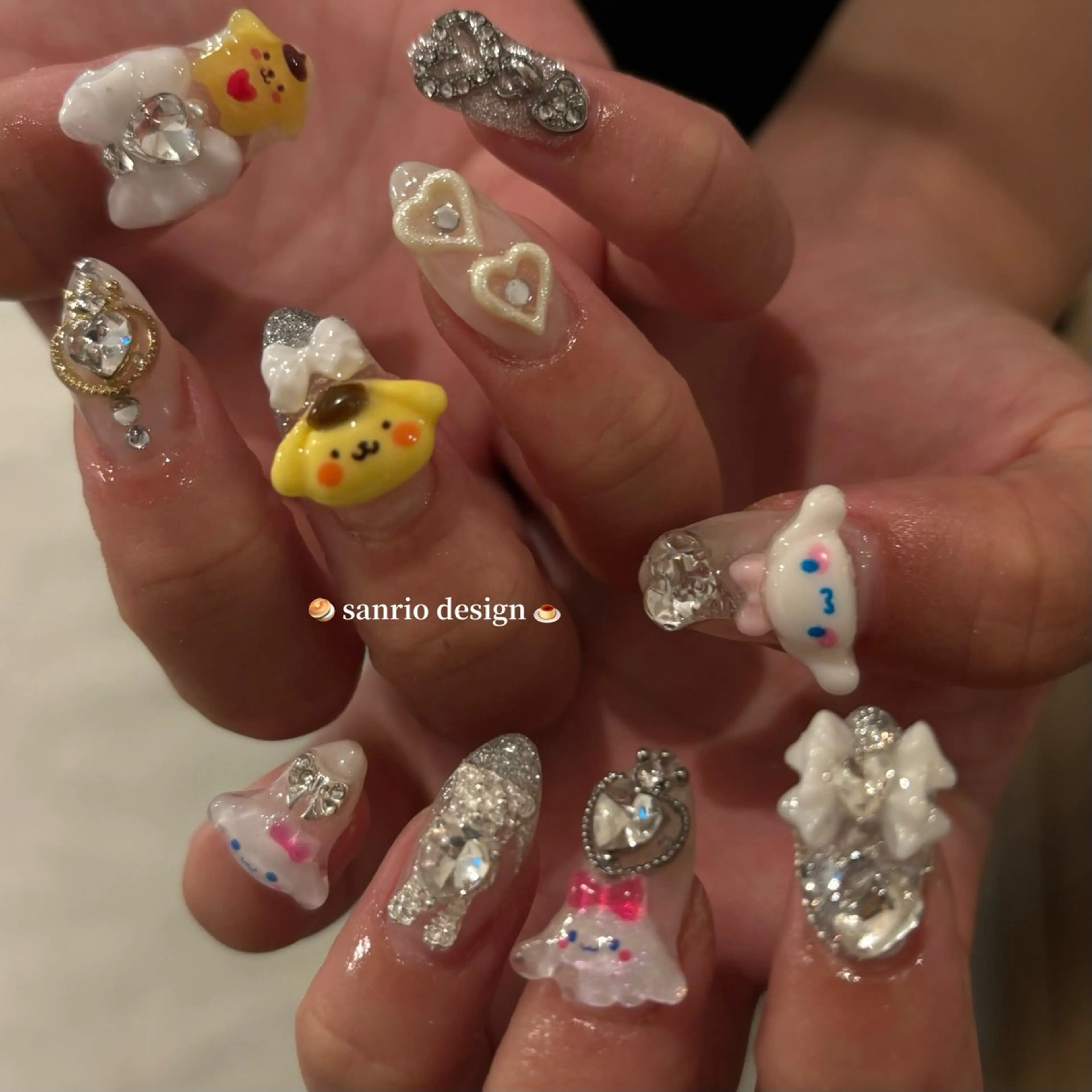 ネイル AYANO / BINELのネイルデザイン