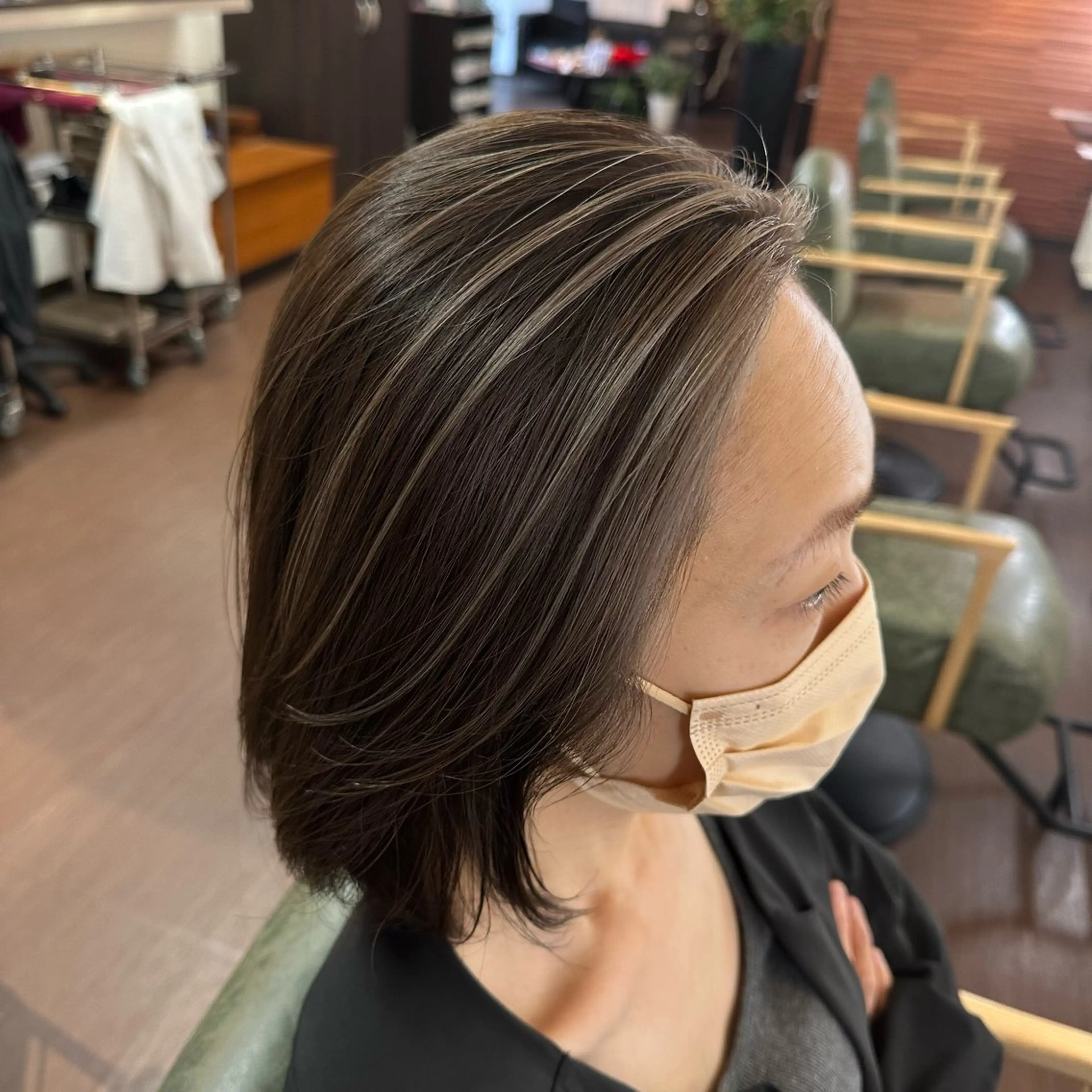 ショート カラー アッシュ ミストバング  フェイスフレーミング ホワイトアッシュ カット ヘアカラー トリートメント インナーカラー指名 No.1菊池柊真のヘアスタイル