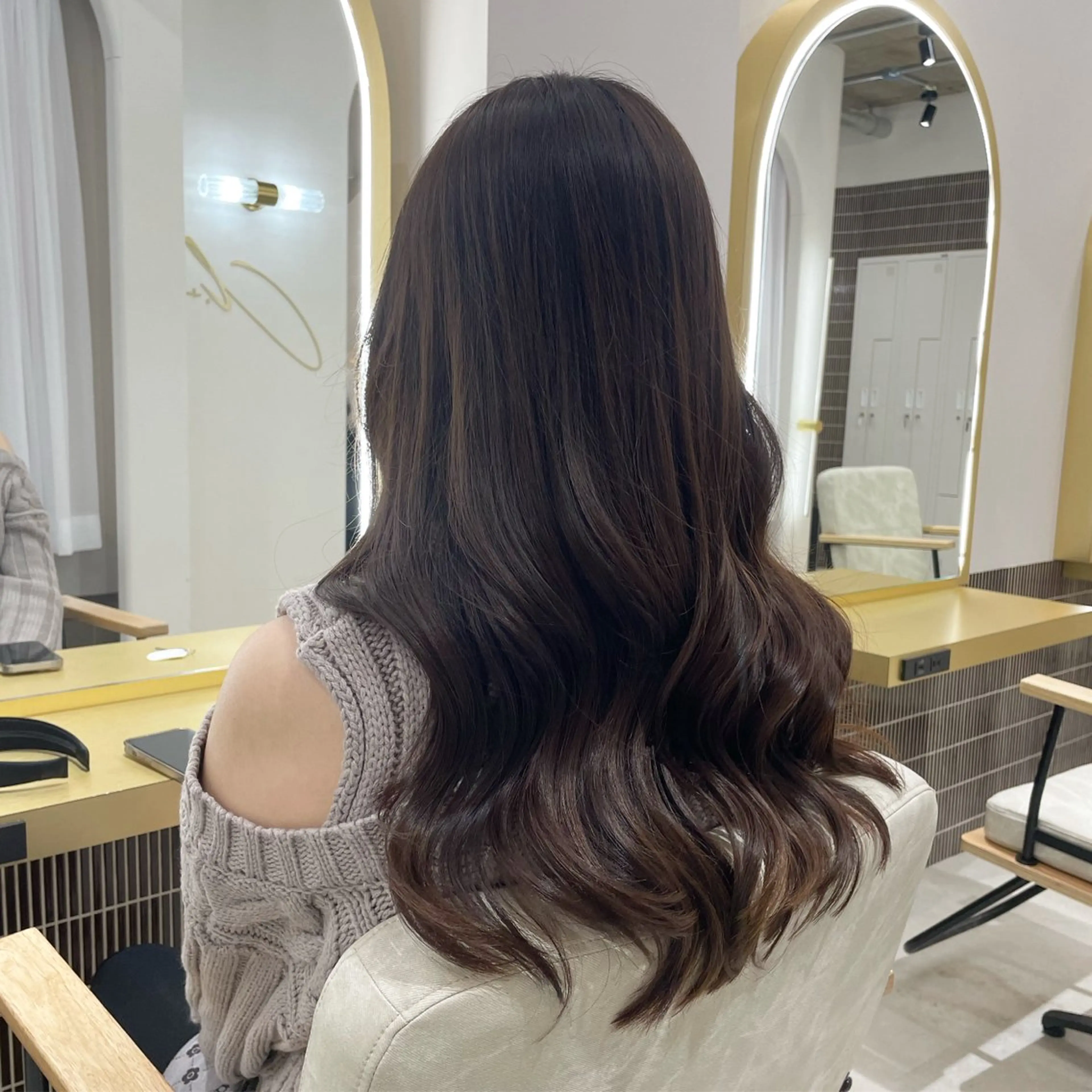 ロング ヨシンモリ i.+odori所属・‎🤍Miu‎🤍 レイヤーカット‎🤍のヘアスタイル
