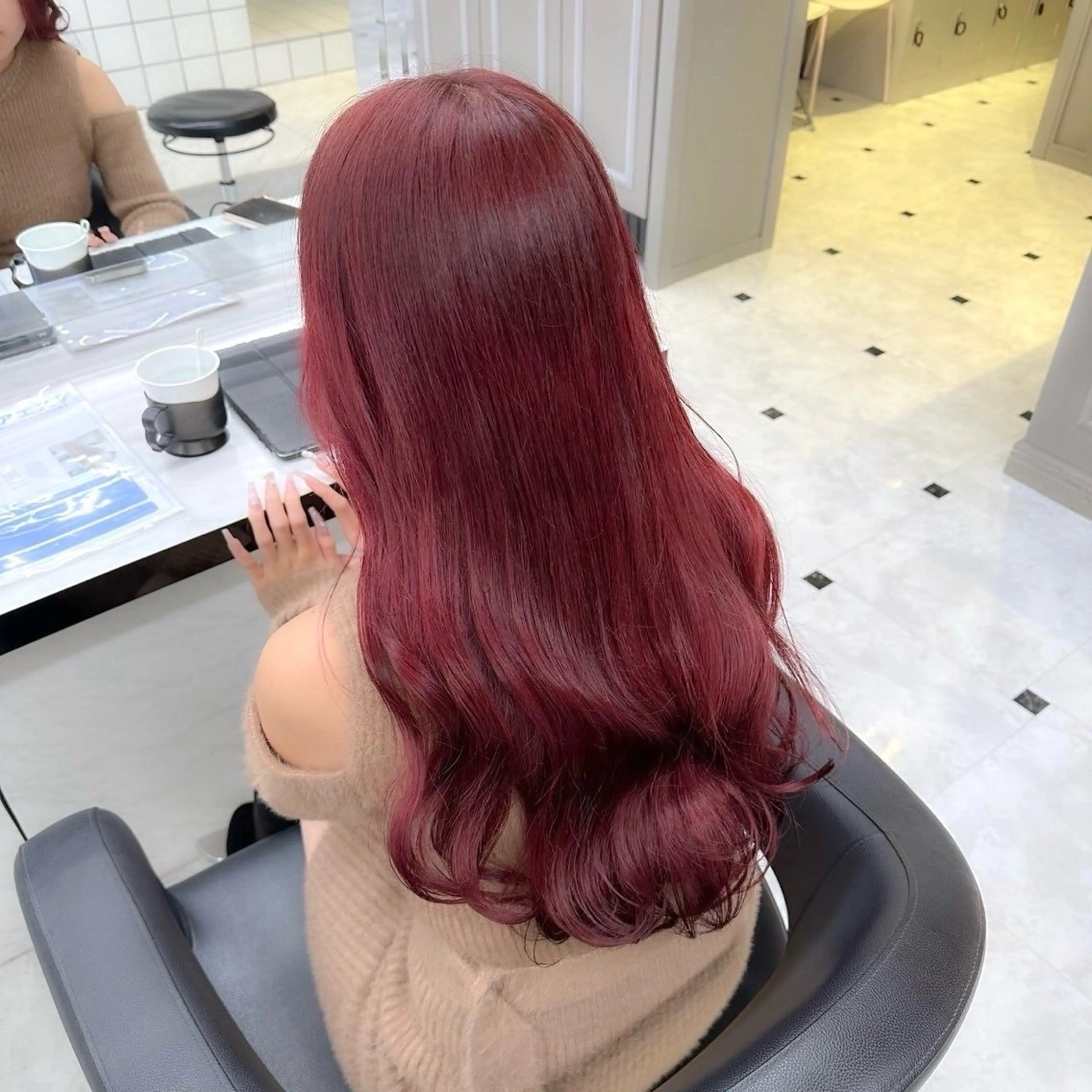 ロング カラー ヘアカラー トリートメント 上品モテヘア💍🤎 karen💍🤎のヘアスタイル