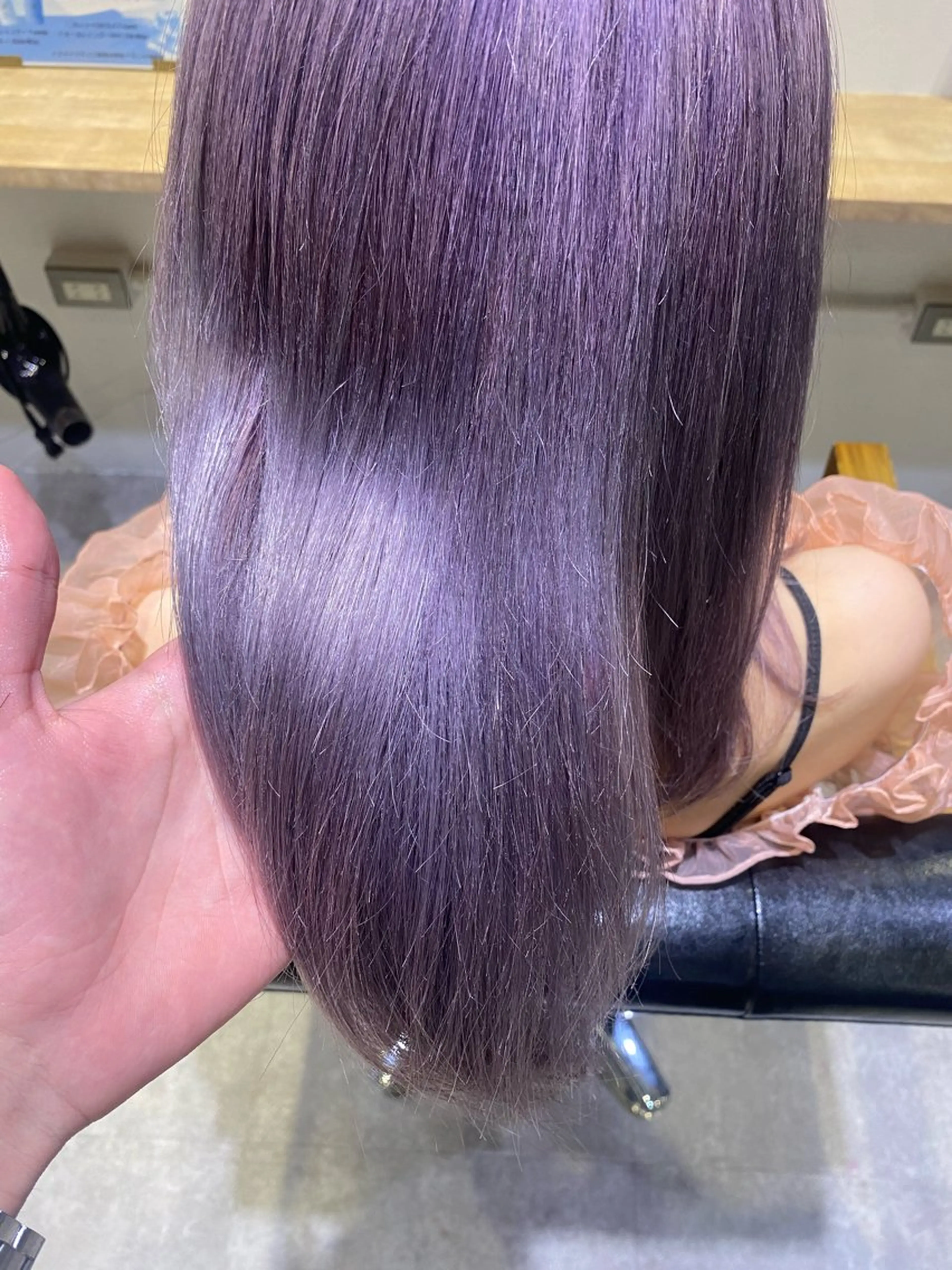 ミディアム カラー ラベンダーカラー カット ヘアカラー 似合わせスタイル： 叶夢のヘアスタイル