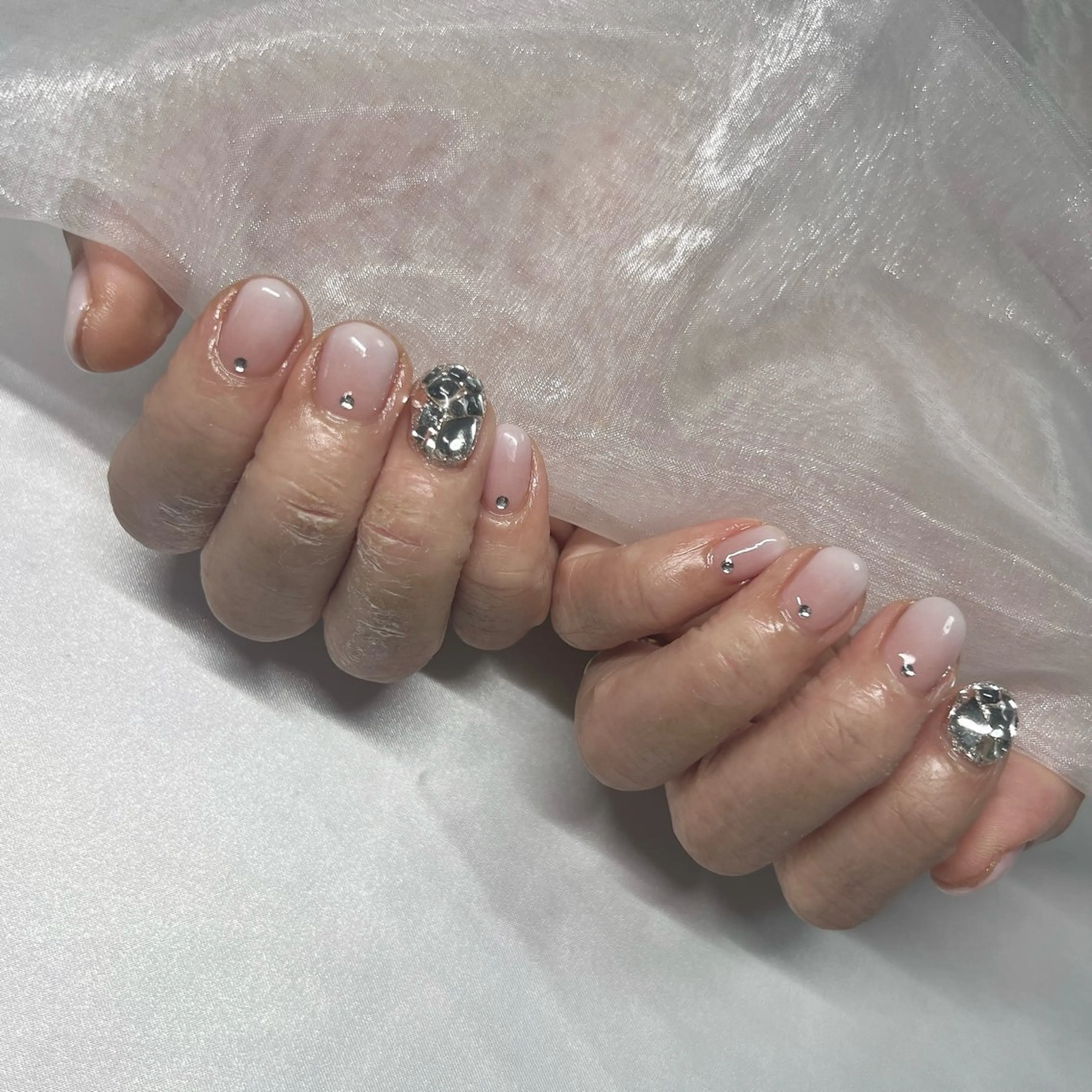ネイル ジェルネイル 韓国ネイル ラメ(グリッター) マグネットネイル ミラーネイル ハンドネイル -nail salon-Reward所属・nail salon Rewardのネイルデザイン