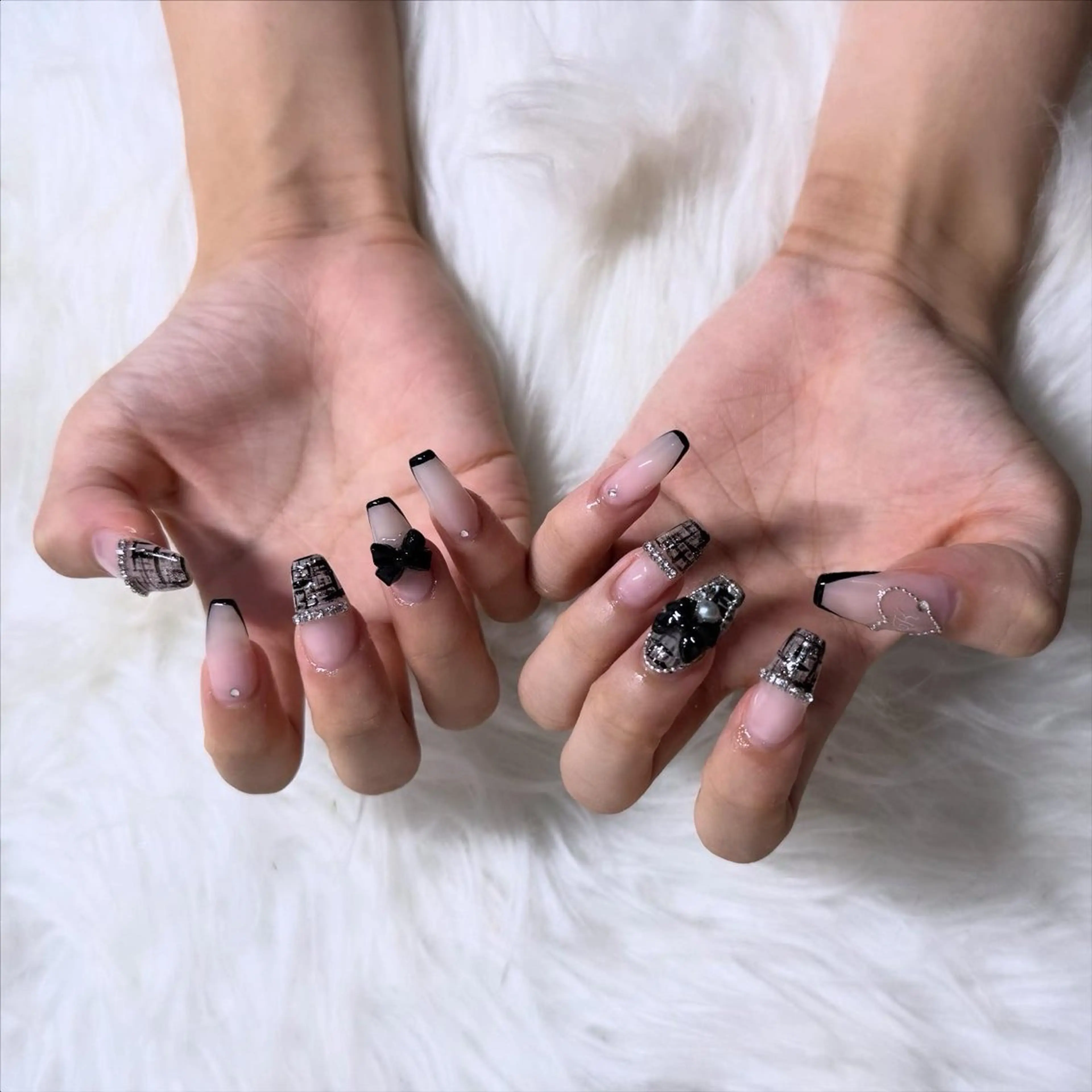 セミロング ハンドネイル mao .のネイルデザイン