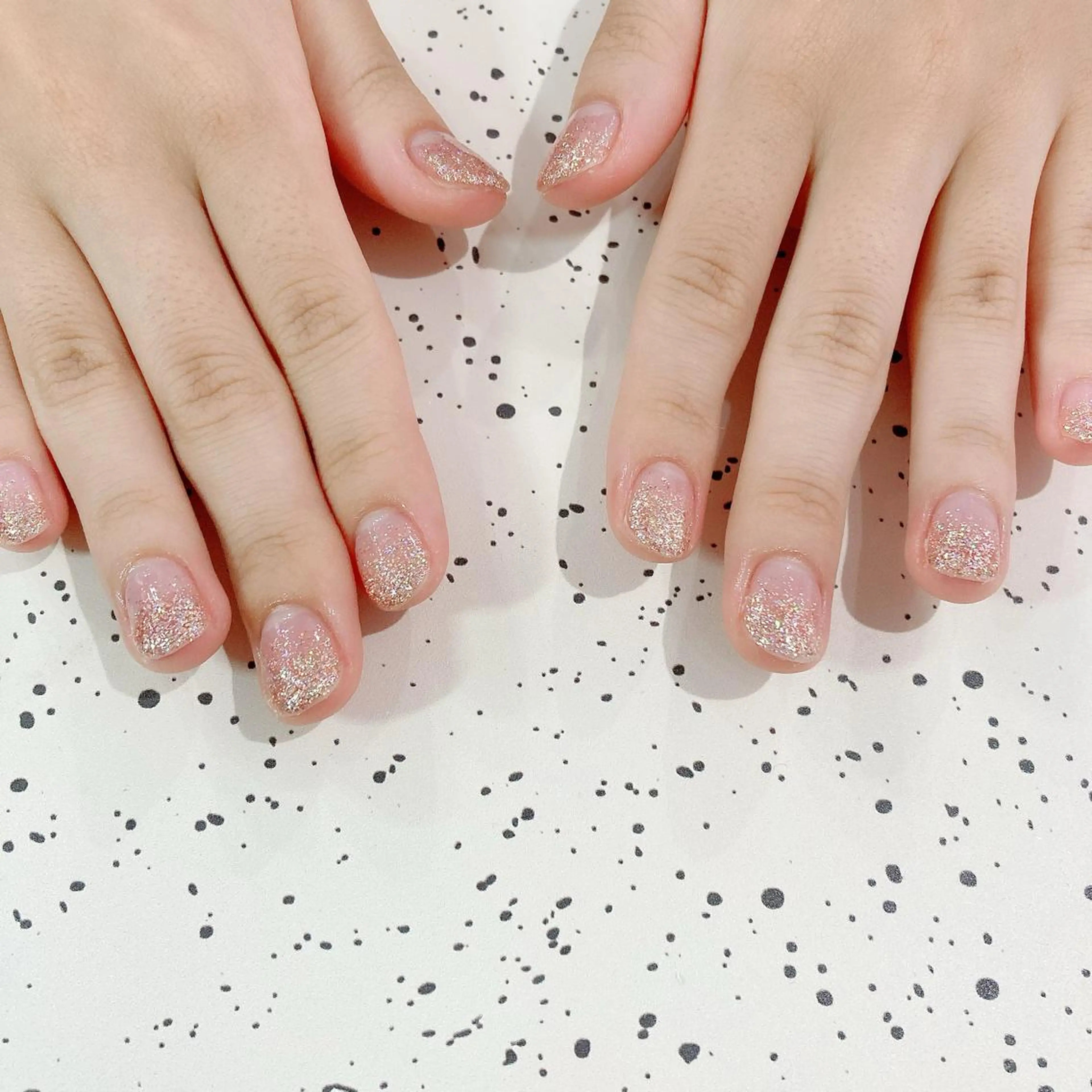 ネイル ジェルネイル キラキラネイル ラメ(グリッター) ラメグラデーション パラジェル ハンドネイル Nail Kのネイルデザイン