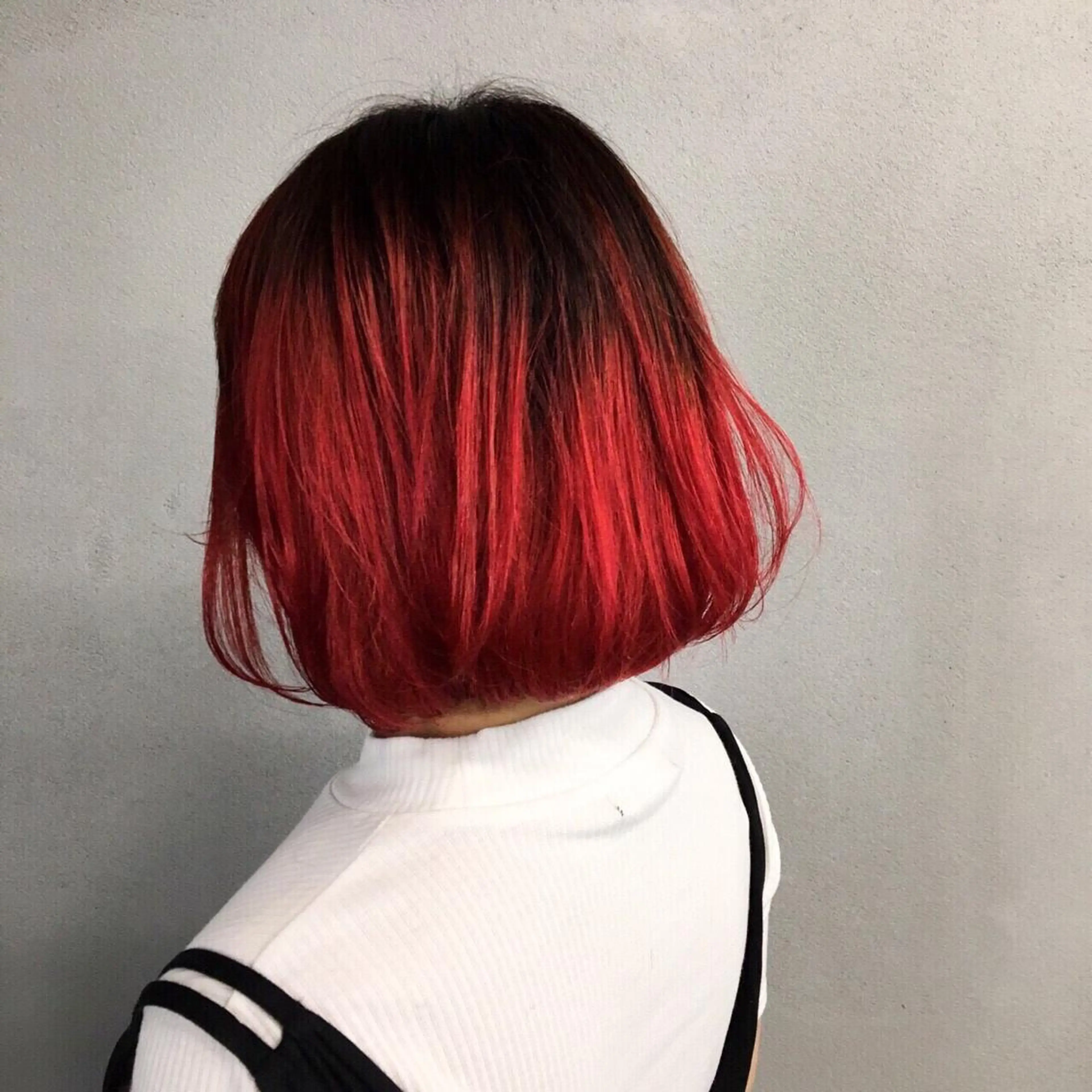 ミディアム カラー ブリーチ グラデーションカラー レッドカラー カット ヘアカラー ボブ/ショート/ 白髪染め/メンズ葛西のヘアスタイル