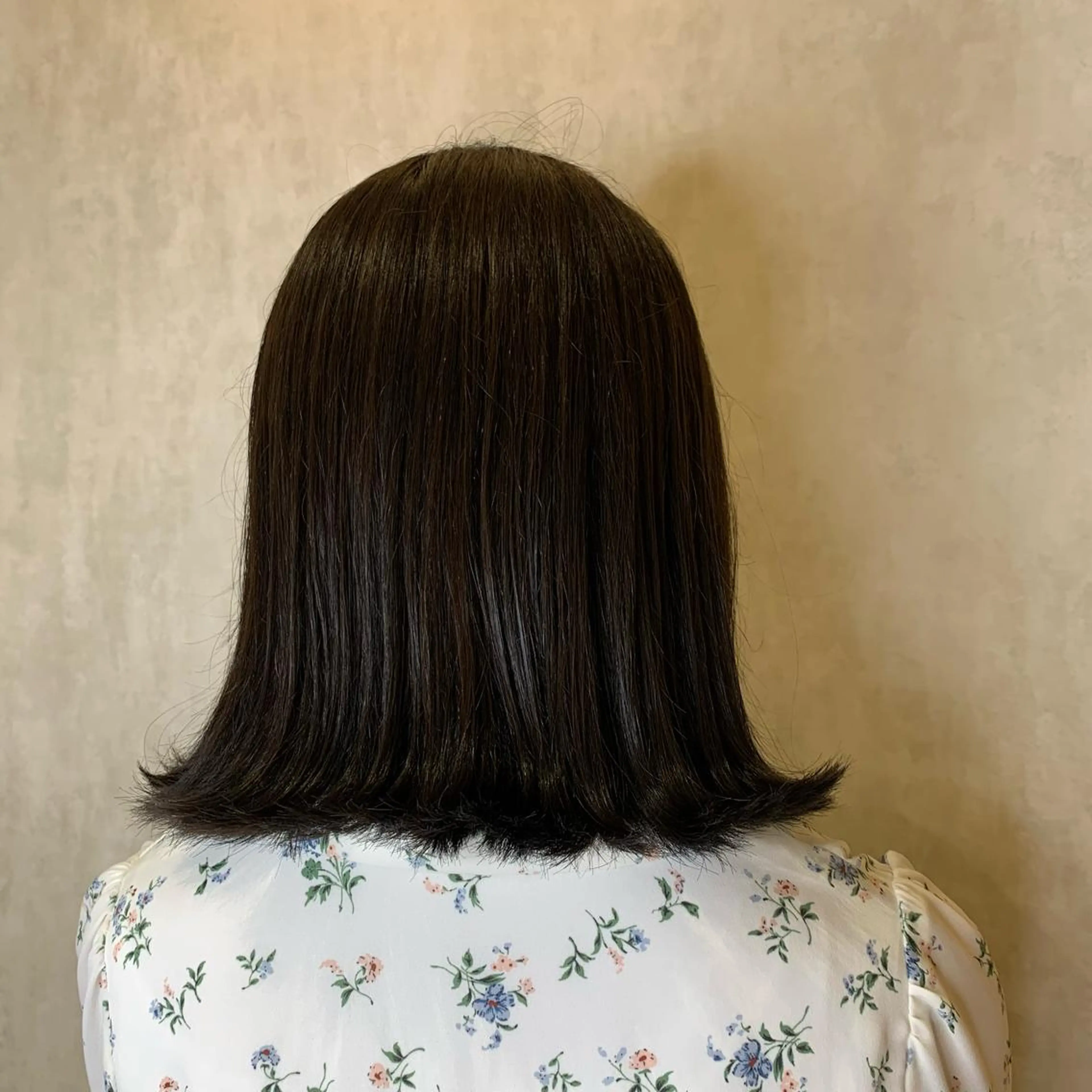 ミディアム 韓国ヘア×ハイトーン AYA💫のヘアスタイル