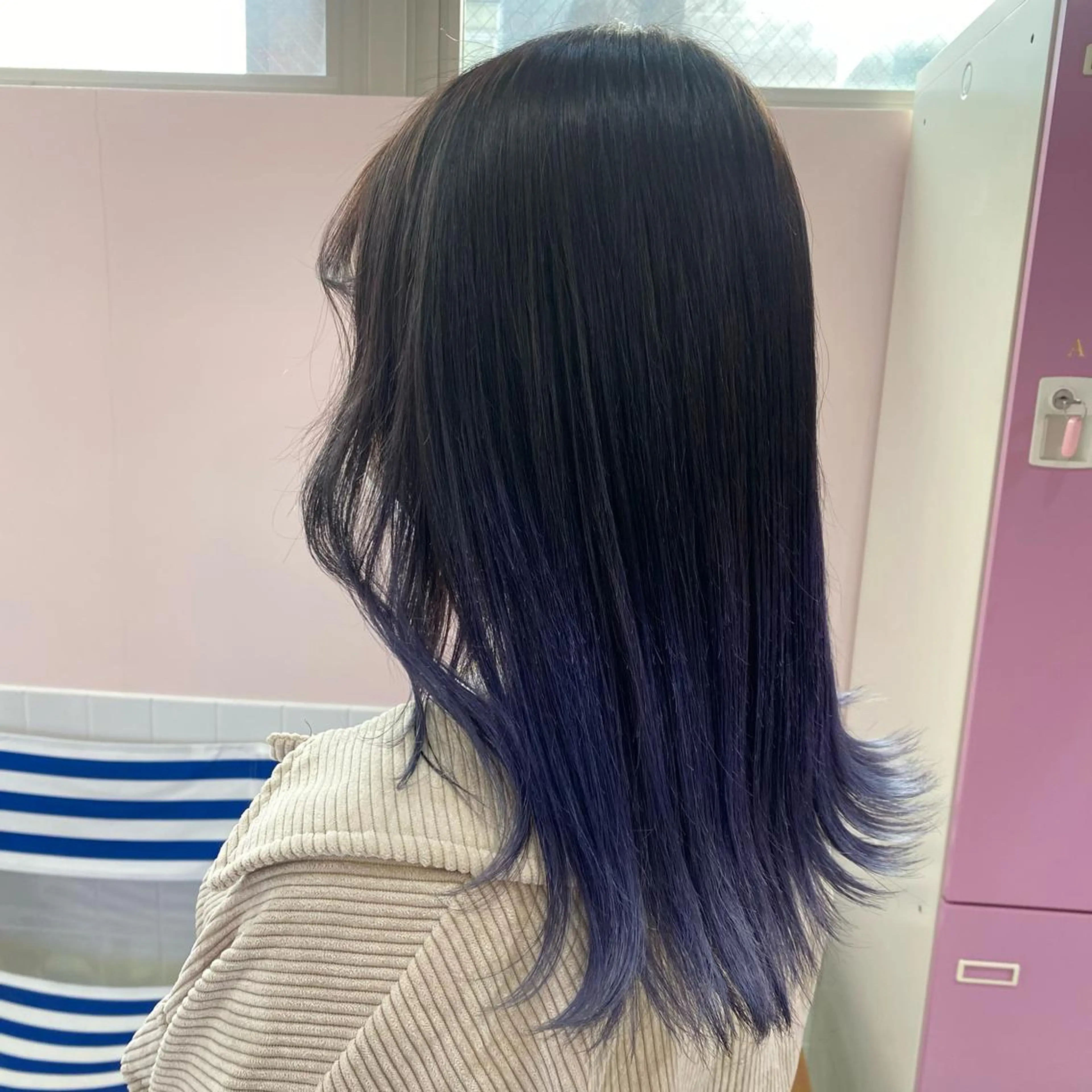 カラー ブリーチ ラベンダーカラー ラベンダーグレー ヘアカラー トリートメント ヘアセット 楓🦋韓国系レイヤー / 透明感カラー🤍のヘアスタイル