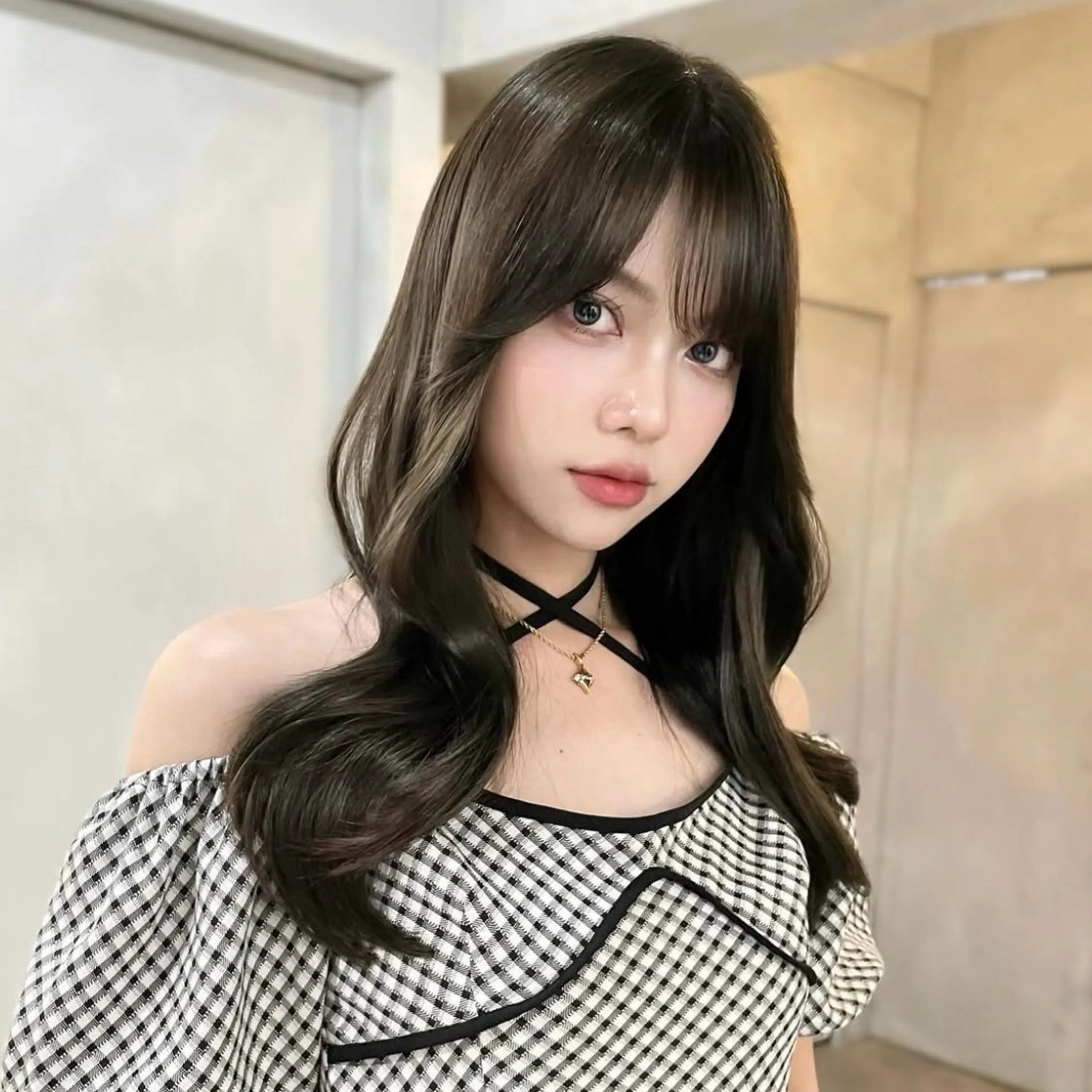 ロング カラー ベージュカラー オリーブカラー レイヤーカット カット ヘアカラー トリートメント モテ韓国ヘア/ レイヤー🤍RIKAのヘアスタイル