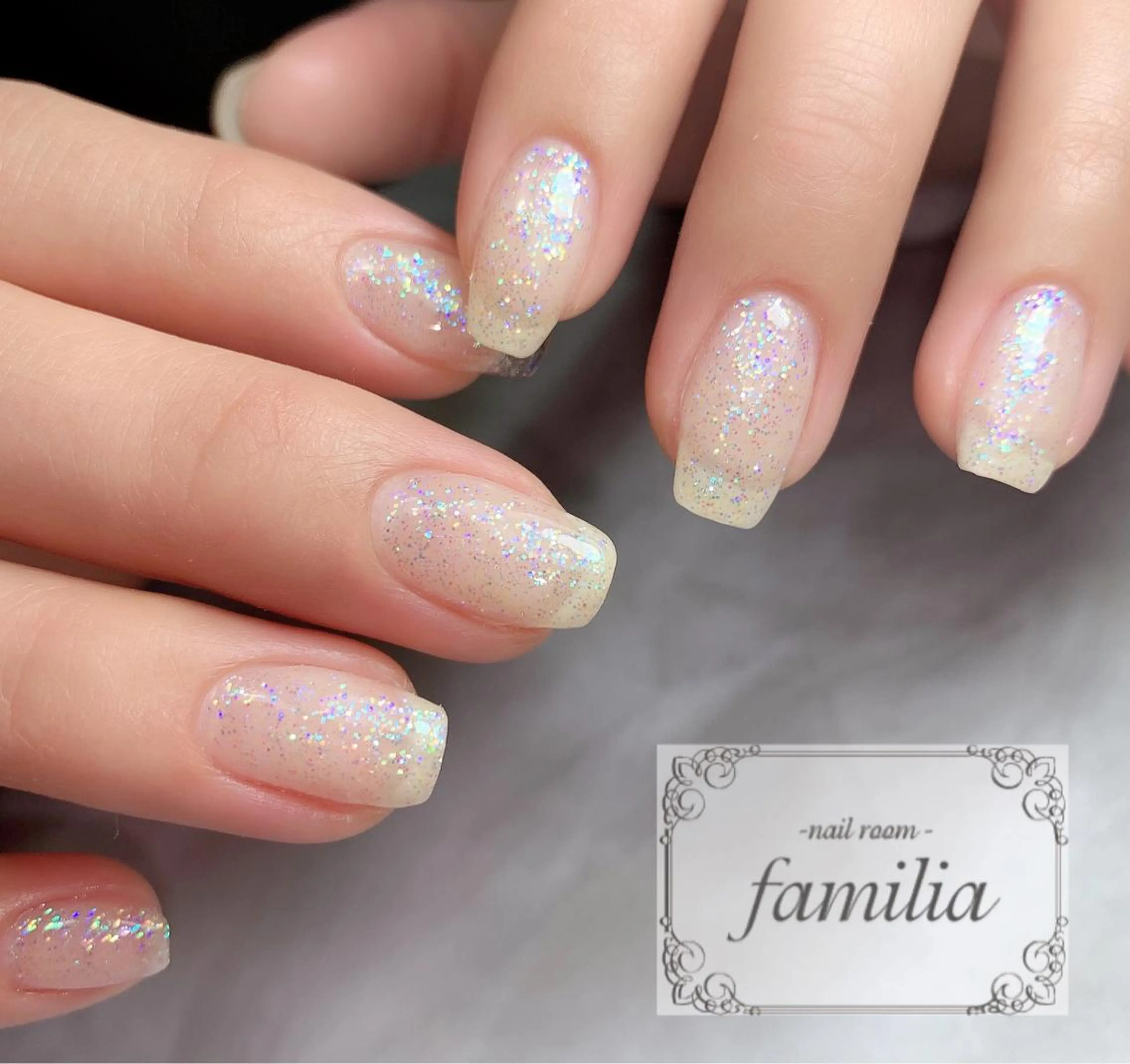 ネイル ハンドネイル -nailroom- familiaのネイルデザイン
