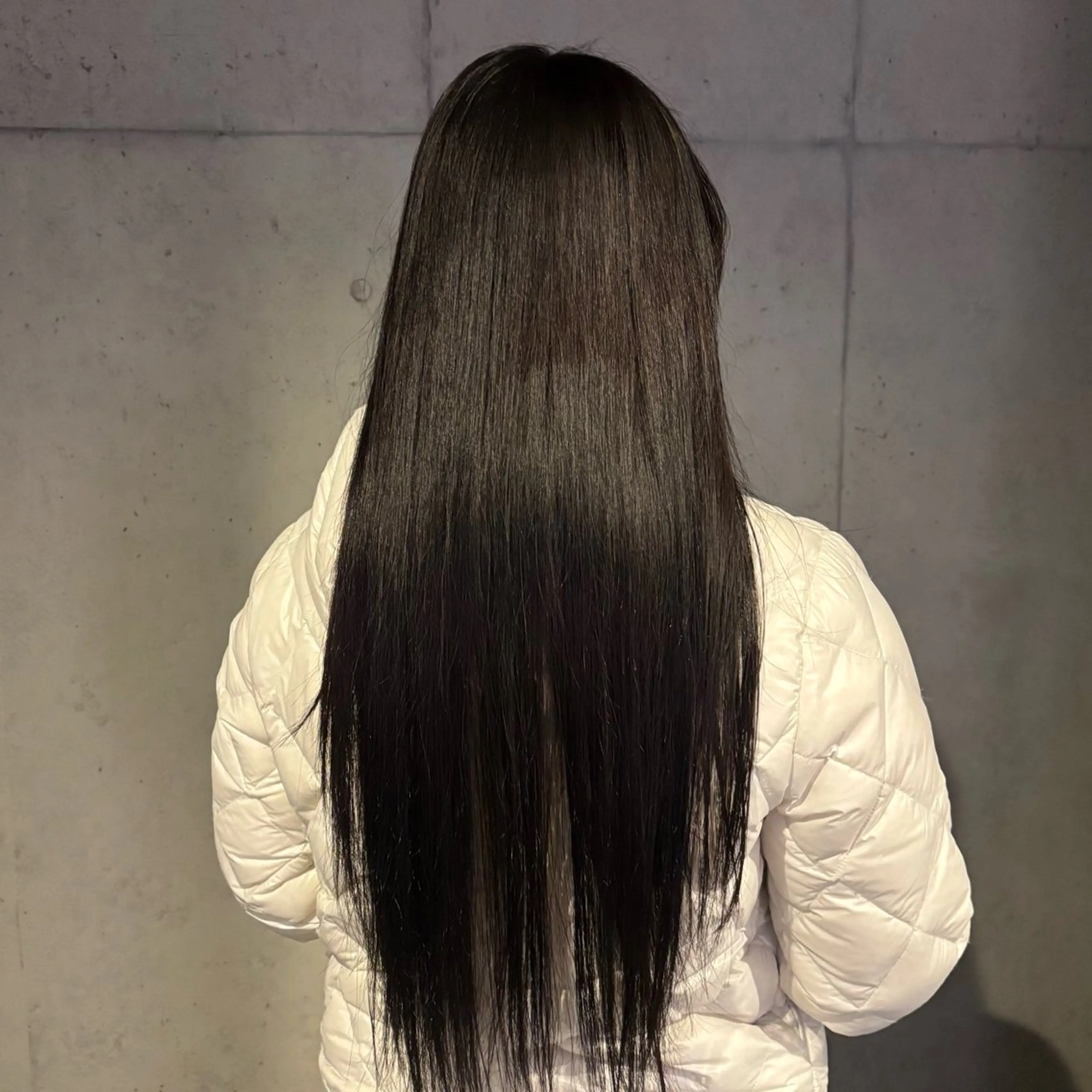 ロング カラー ブリーチ ヘアカラー トリートメント 〖❁田尻千尋| LEONID❁〗のヘアスタイル