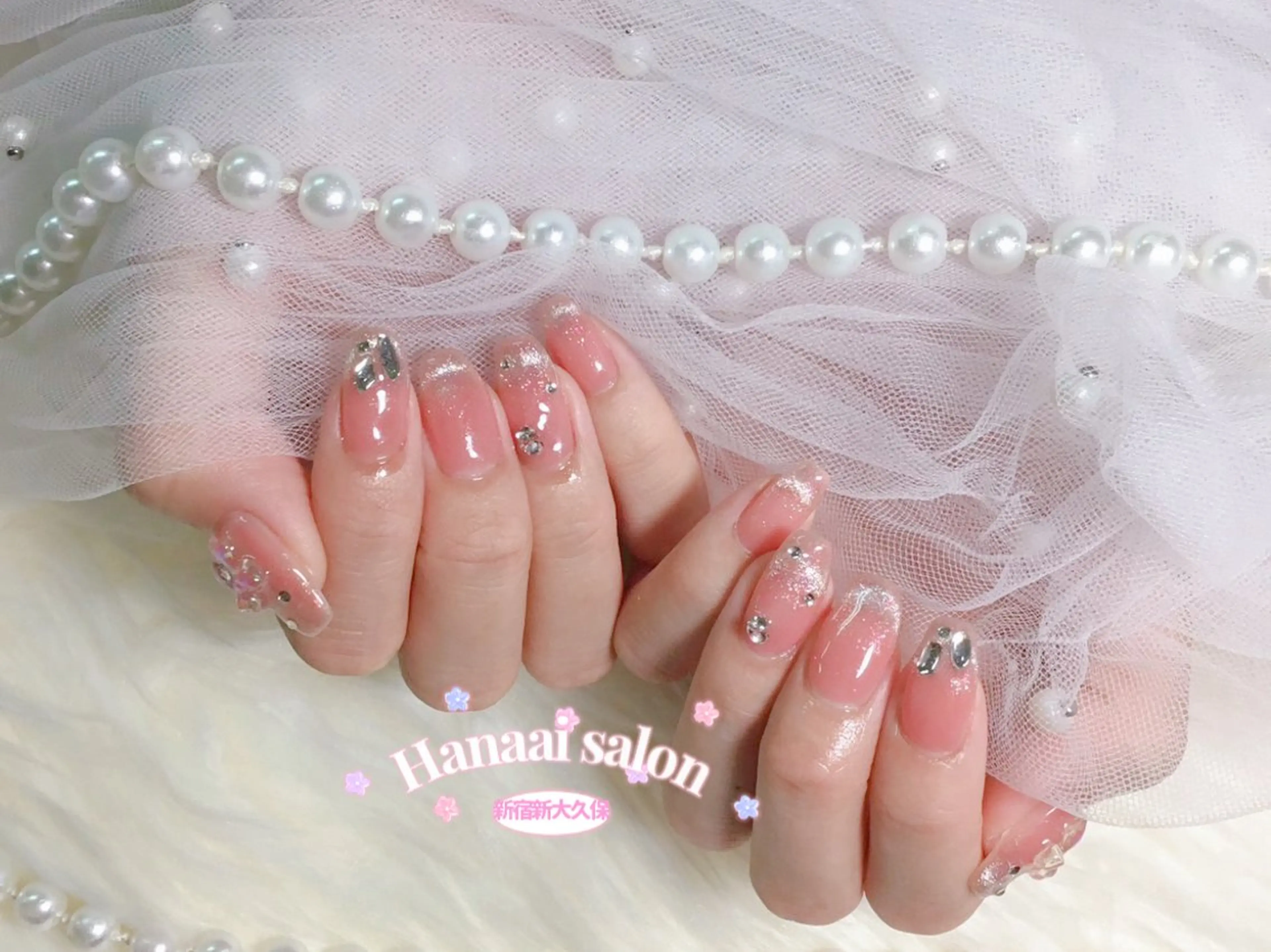 ミディアム ハンドネイル Hanaai Salon新大久保店のネイルデザイン