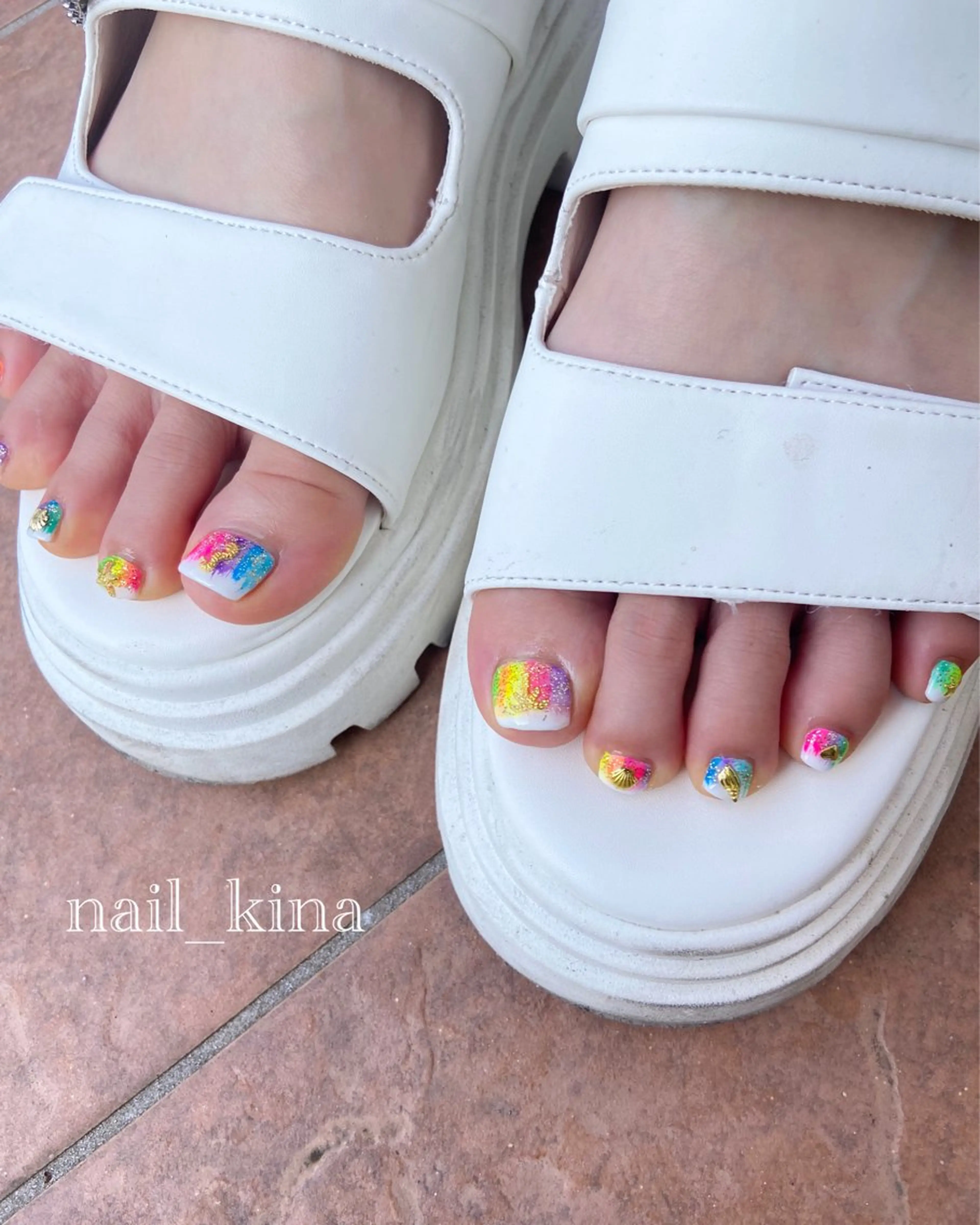 ネイル フットネイル 持ち込み フットネイル nail_ kinaのネイルデザイン