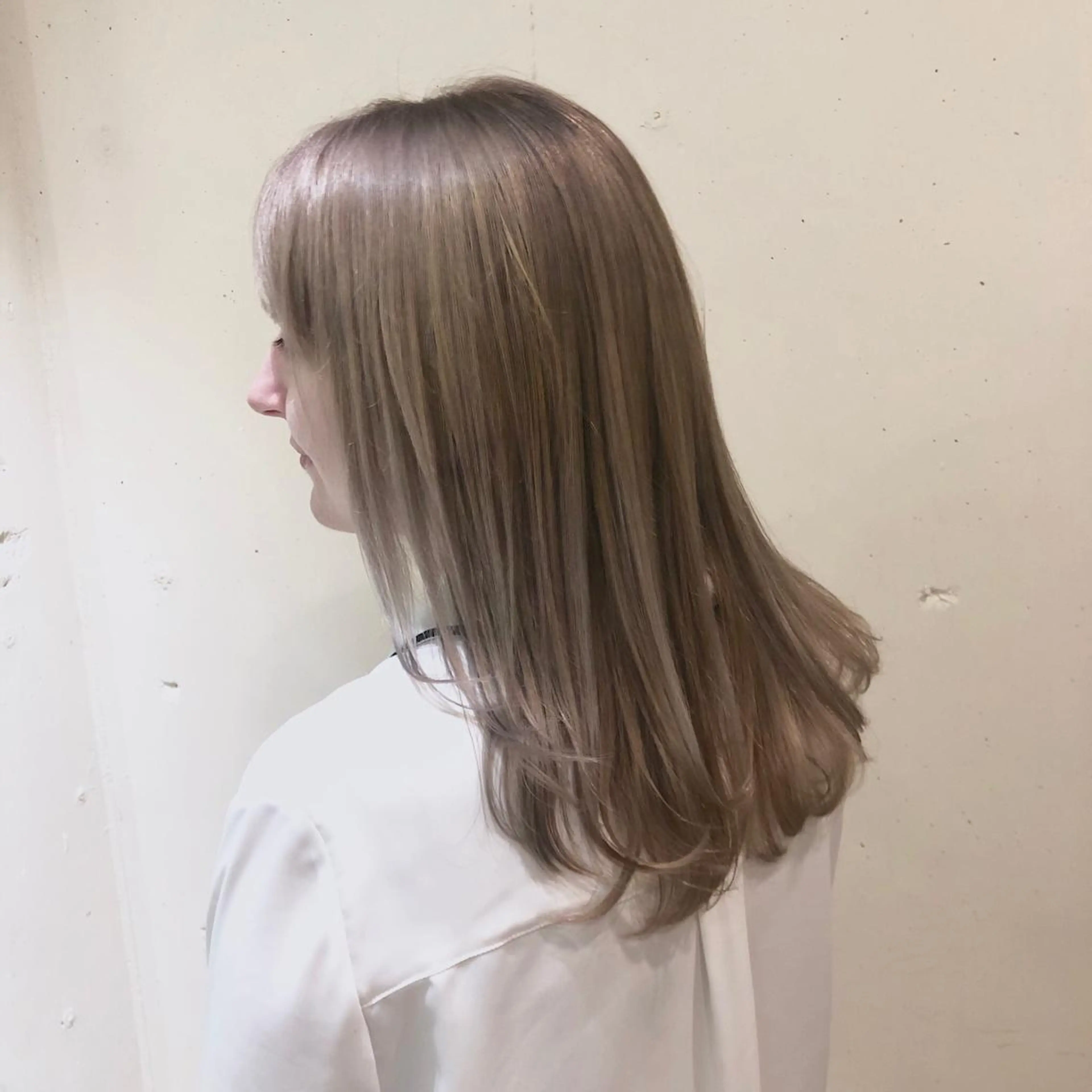 セミロング カラー パーマ ヘアアレンジ ブリーチ グラデーションカラー ハイライトカラー ハイトーンカラー 簡単アレンジ 【ツヤ髪美容師】 ツダケイスケのヘアスタイル