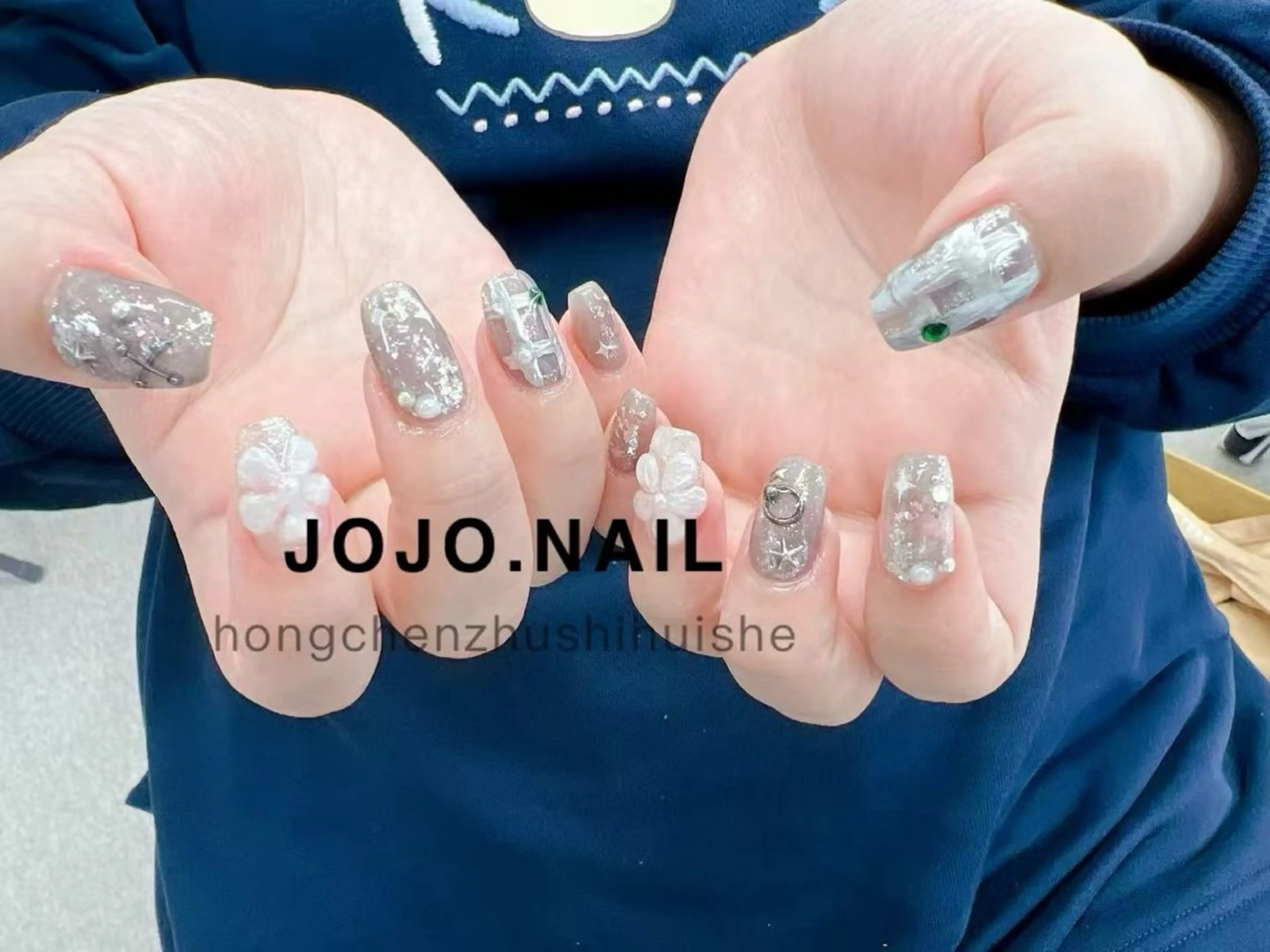 ネイル JOJONail池袋店所属・🫧てんぷら kiki🌙のネイルデザイン