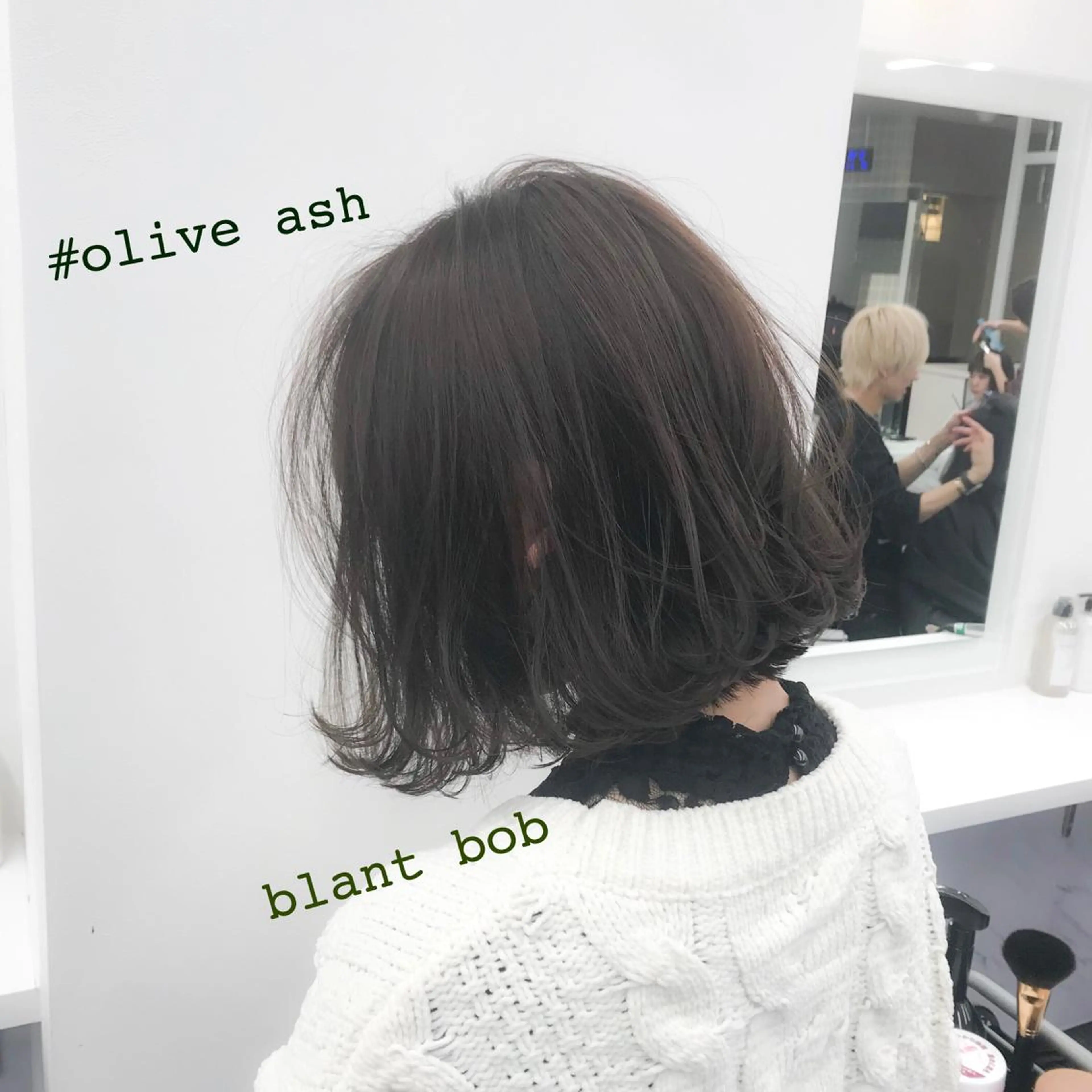 ショート カラー ヘアアレンジ 透明感カラー/ 韓国ヘア/縮毛矯正のヘアスタイル
