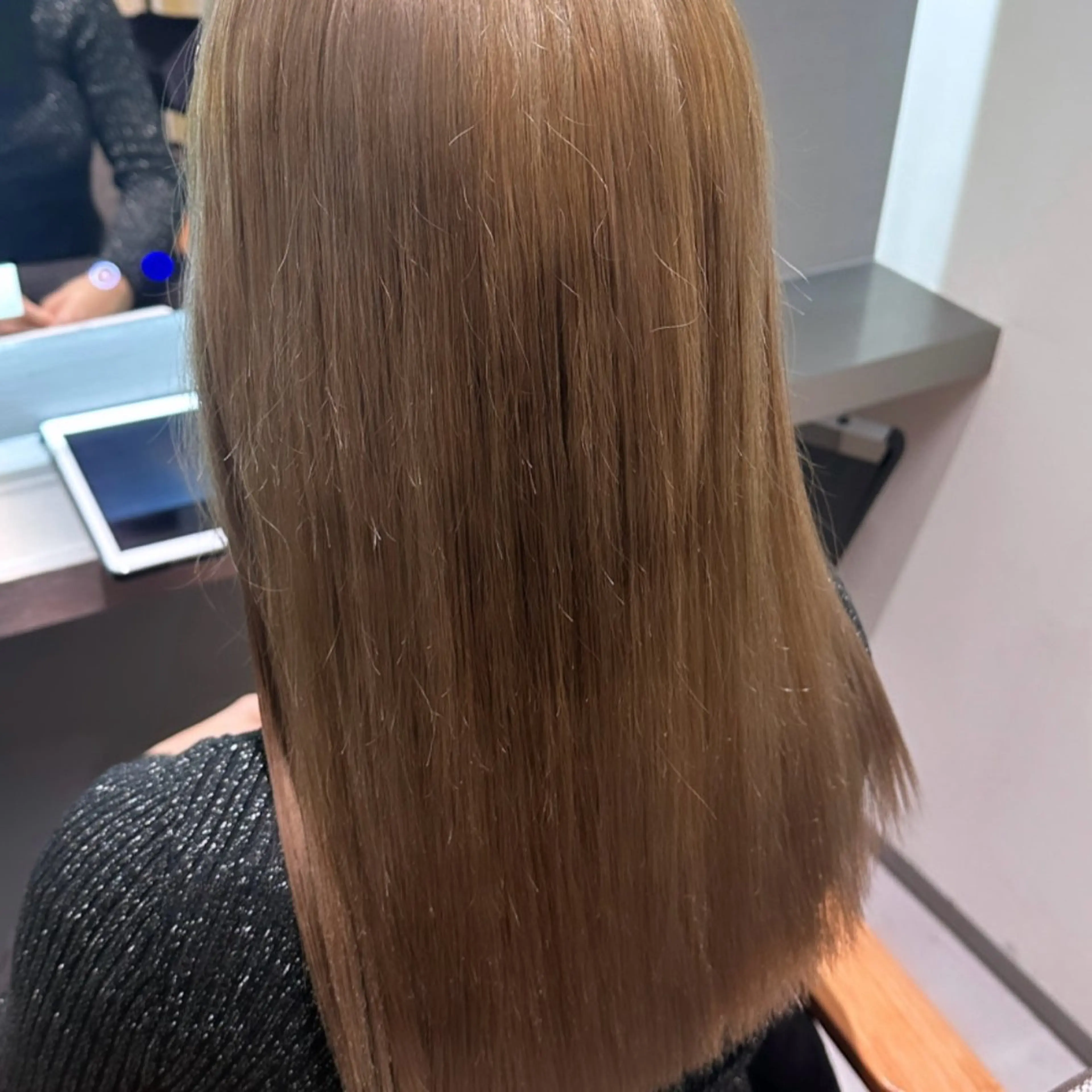 ロング カラー ヘアアレンジ ベージュカラー ブリーチ ミルクティーベージュ ピンクカラー カット ヘアカラー トリートメント 🇰🇷韓国スタイル レイヤー/ayanaのヘアスタイル