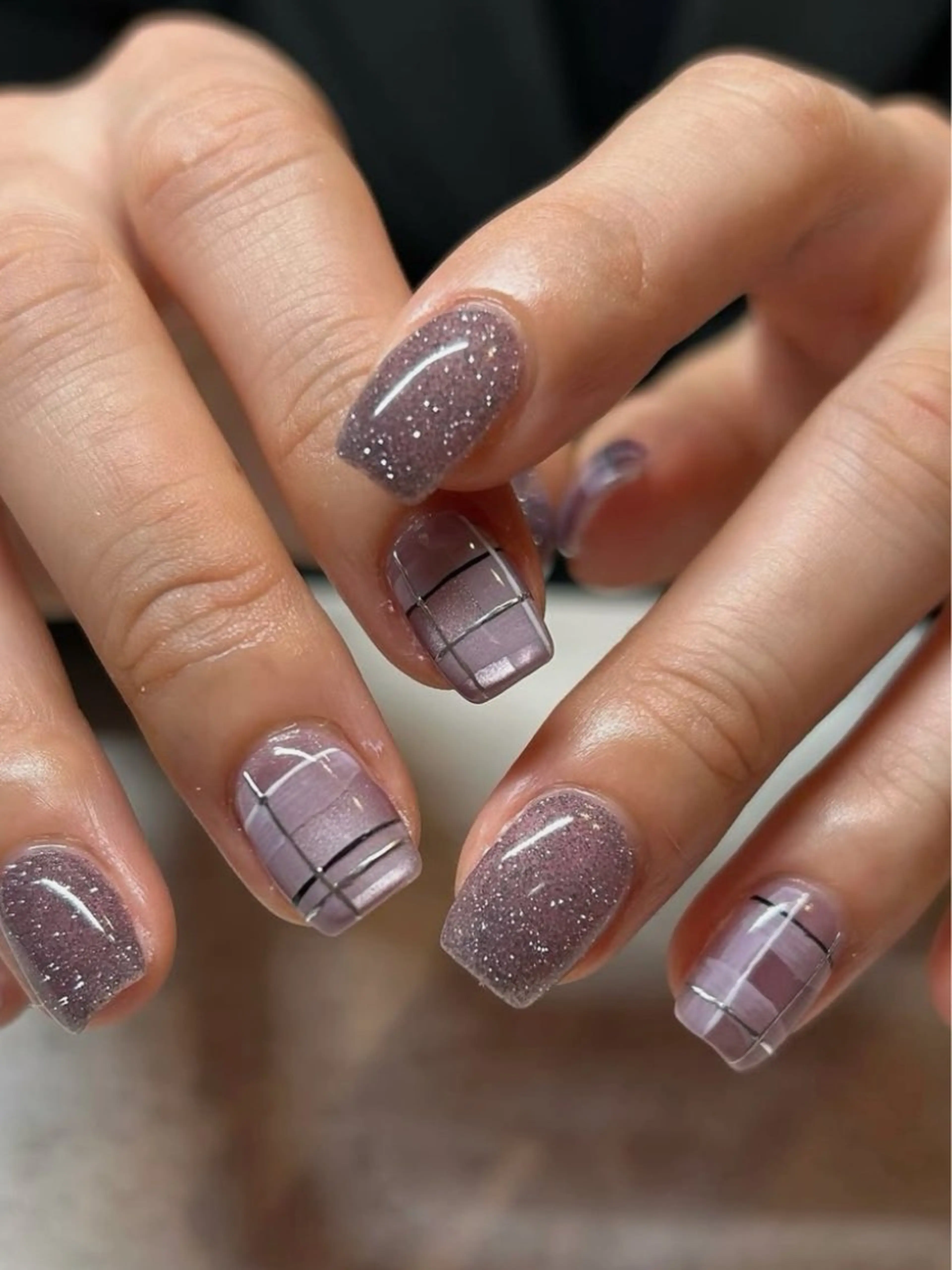 ネイル アートネイル ニュアンスネイル パープル ハンドネイル ハンドケア talo .のネイルデザイン