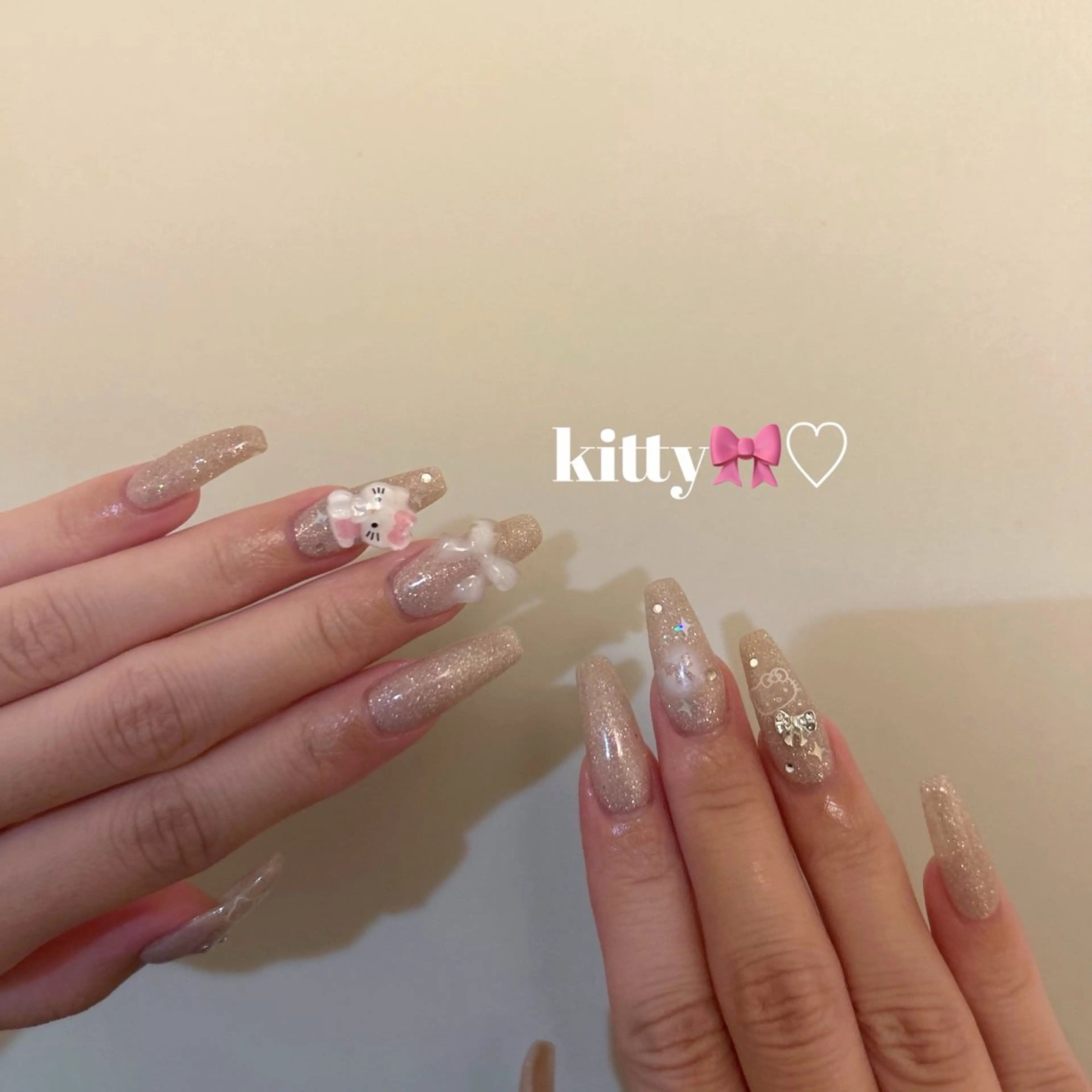 ネイル ハンドネイル ViViA momokaのネイルデザイン